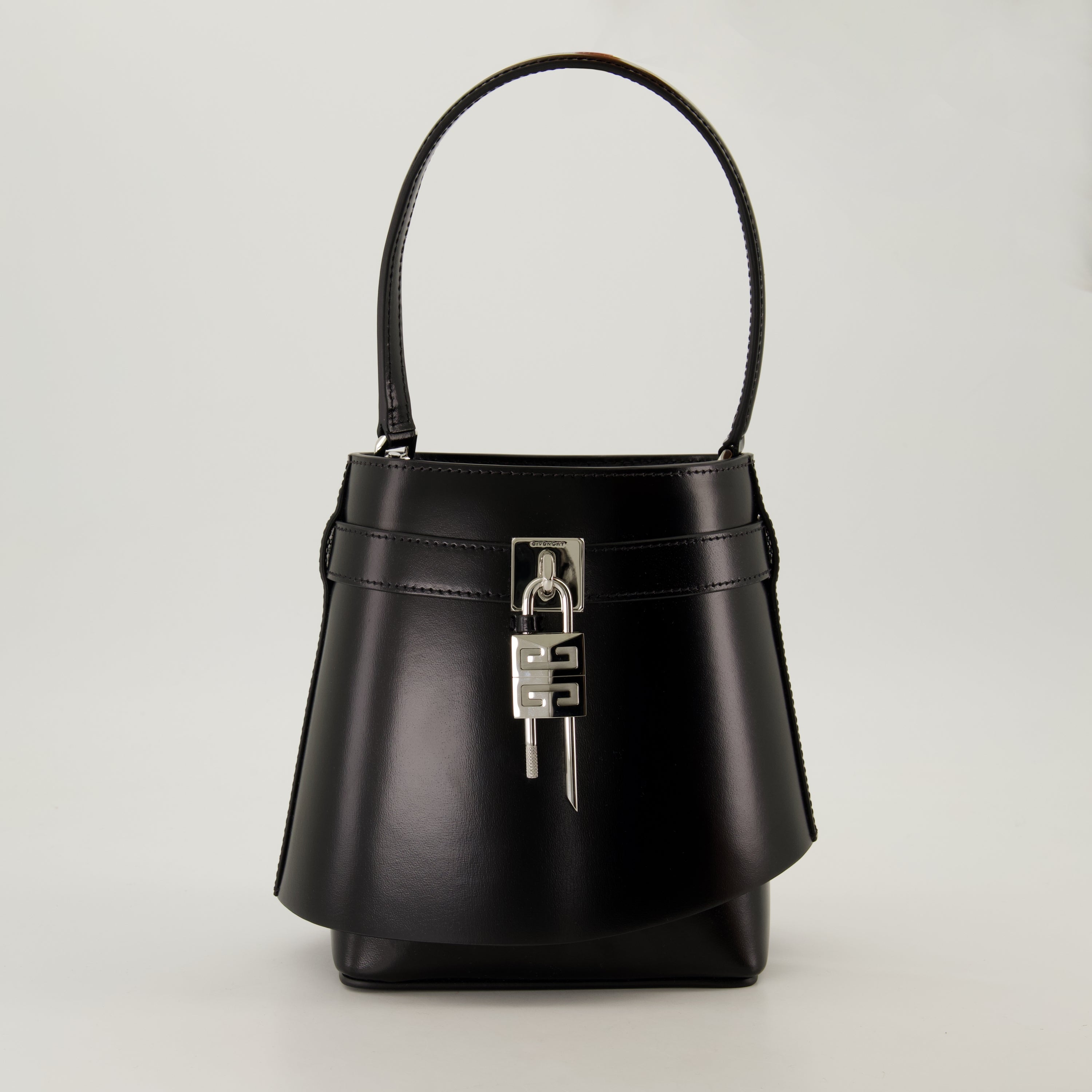 버킷백 Sac en cuir Shark Lock Givenchy 검은색 Femme
