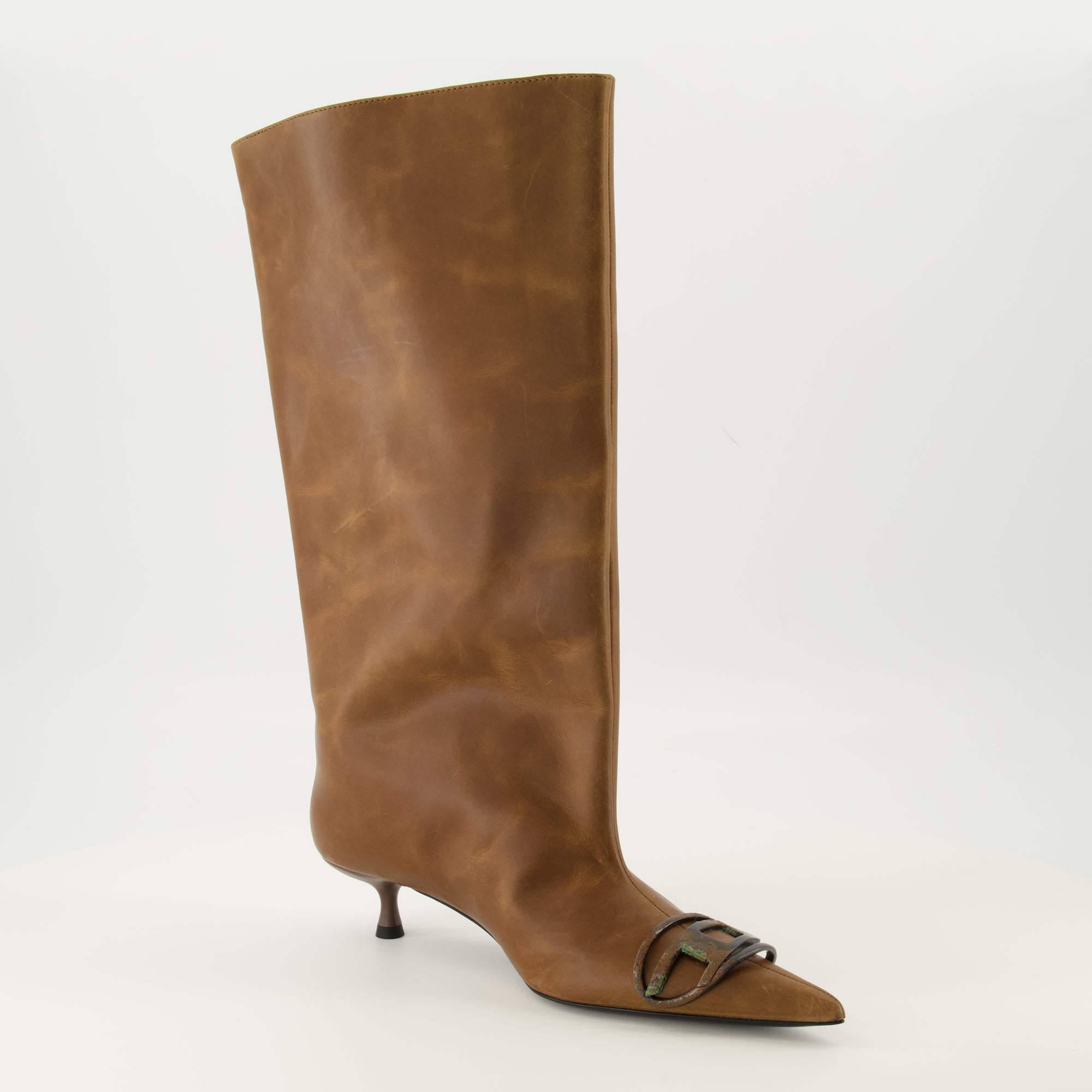 Image de l'article Bottes D-Venus de la marque Diesel pour Femme - Saison Automne-Hiver 2025 - Vue trois quarts avant droite