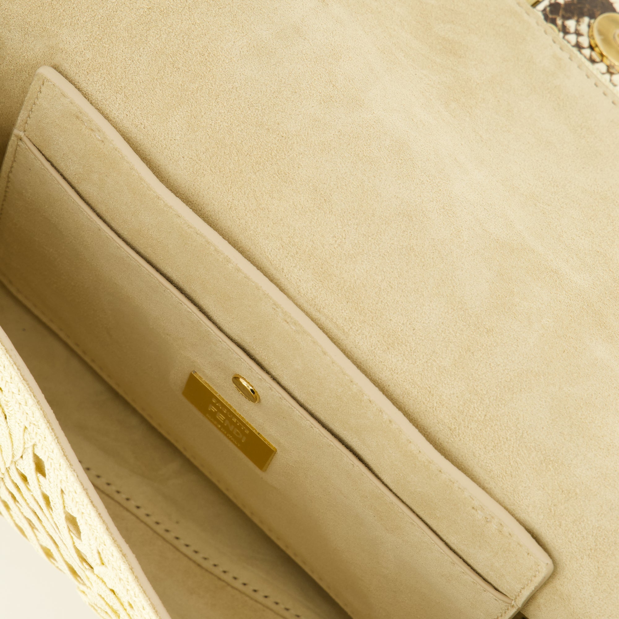 Sacs à main et épaule 돌리 베이지 자수 바게트® 백 Fendi Beige Femme