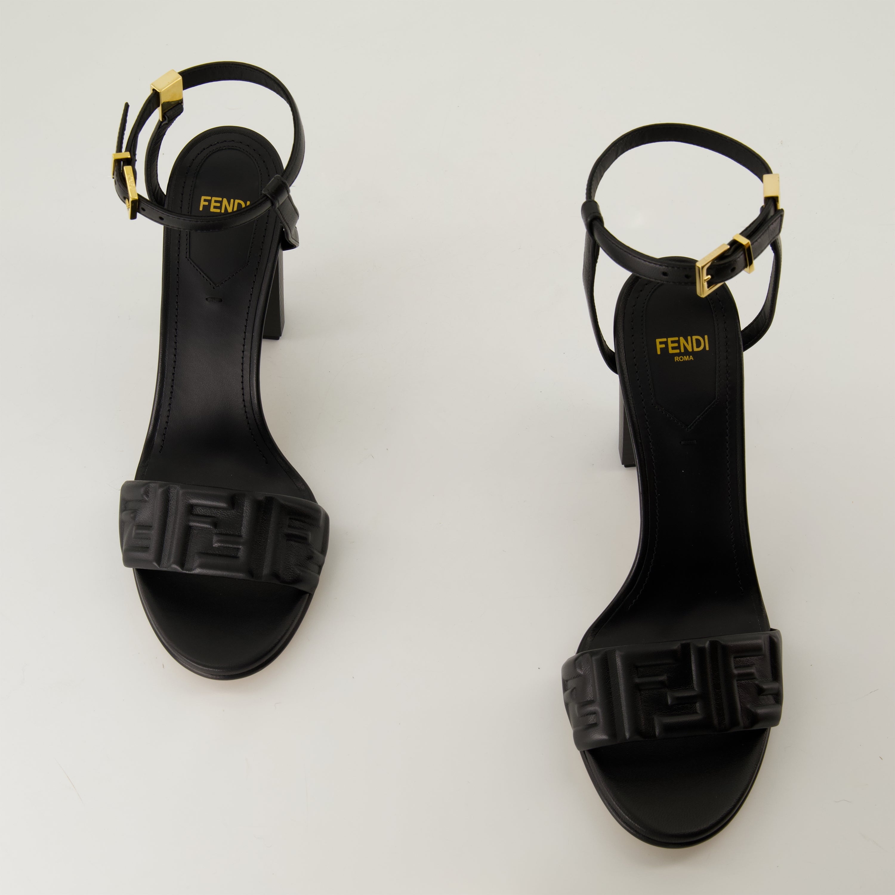 Chaussures ouvertes Sandales à talons Delfina Fendi Noir Femme