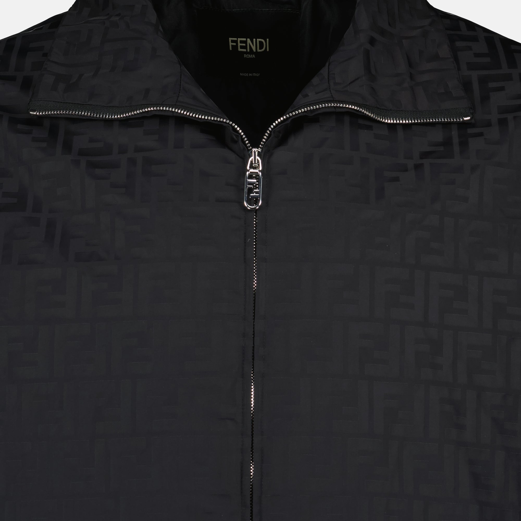 Image of the Fendi Men's Nylon Bomber Jacket - Fall-Winter 2025 - Detailed View_1