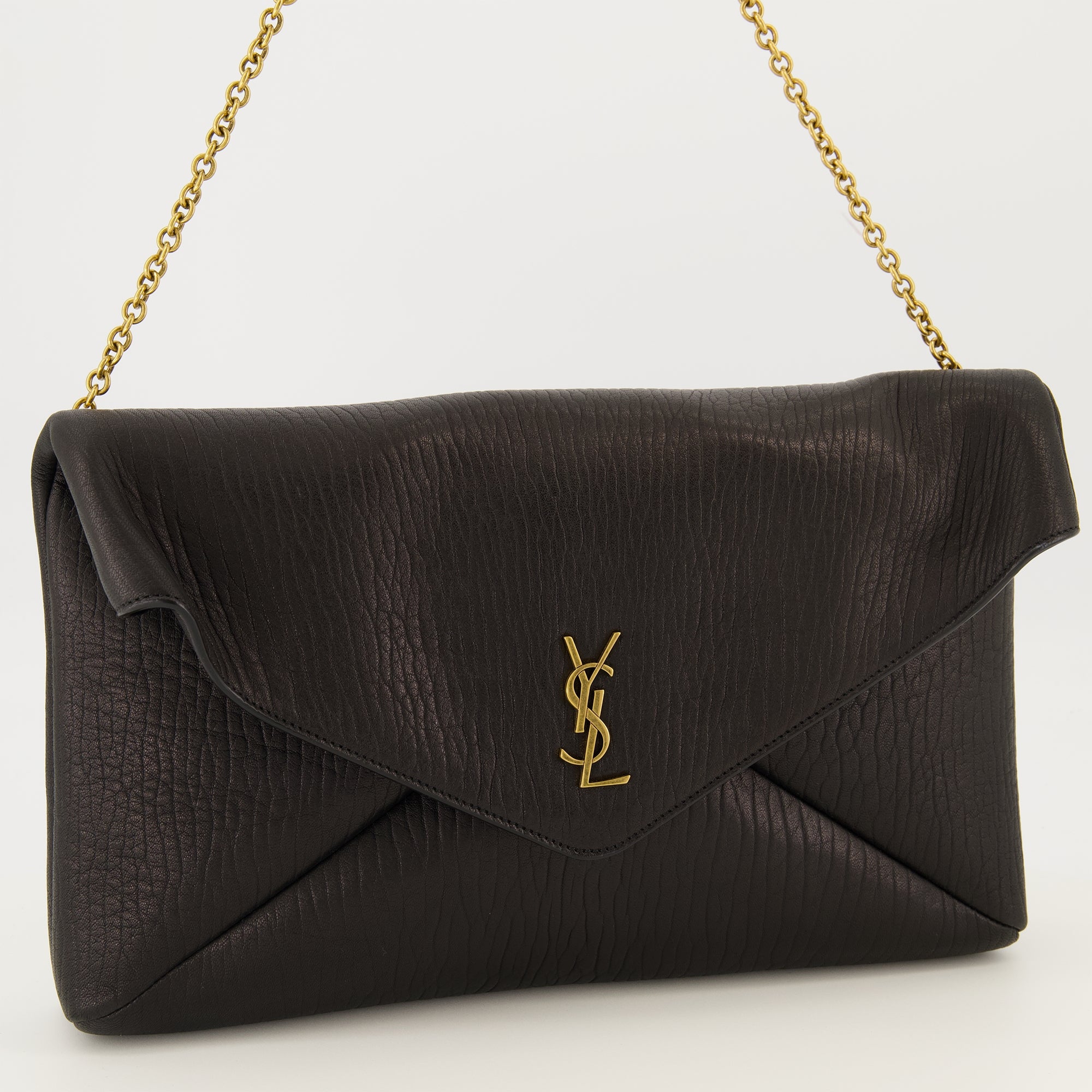 Immagine della pochette Cassandre XXL di Saint Laurent per donna - Autunno-Inverno 2025 - Vista Dettagliata 2