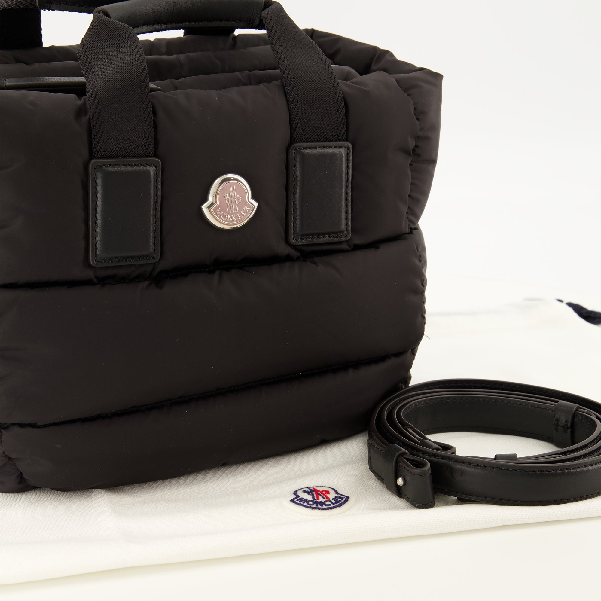 Sacs à main et épaule Mini cabas Caradoc en nylon noir Moncler Noir Femme