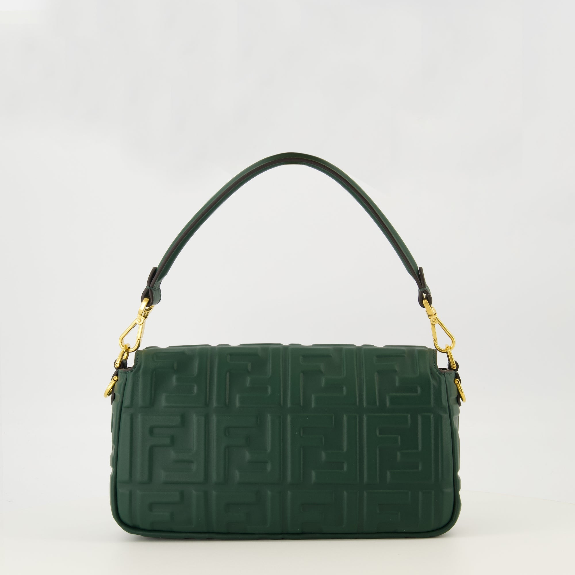 Image de l'article Sac Baguette vert foncé de la marque Fendi pour Femme - Saison Automne-Hiver 2025 - Vue de Dos