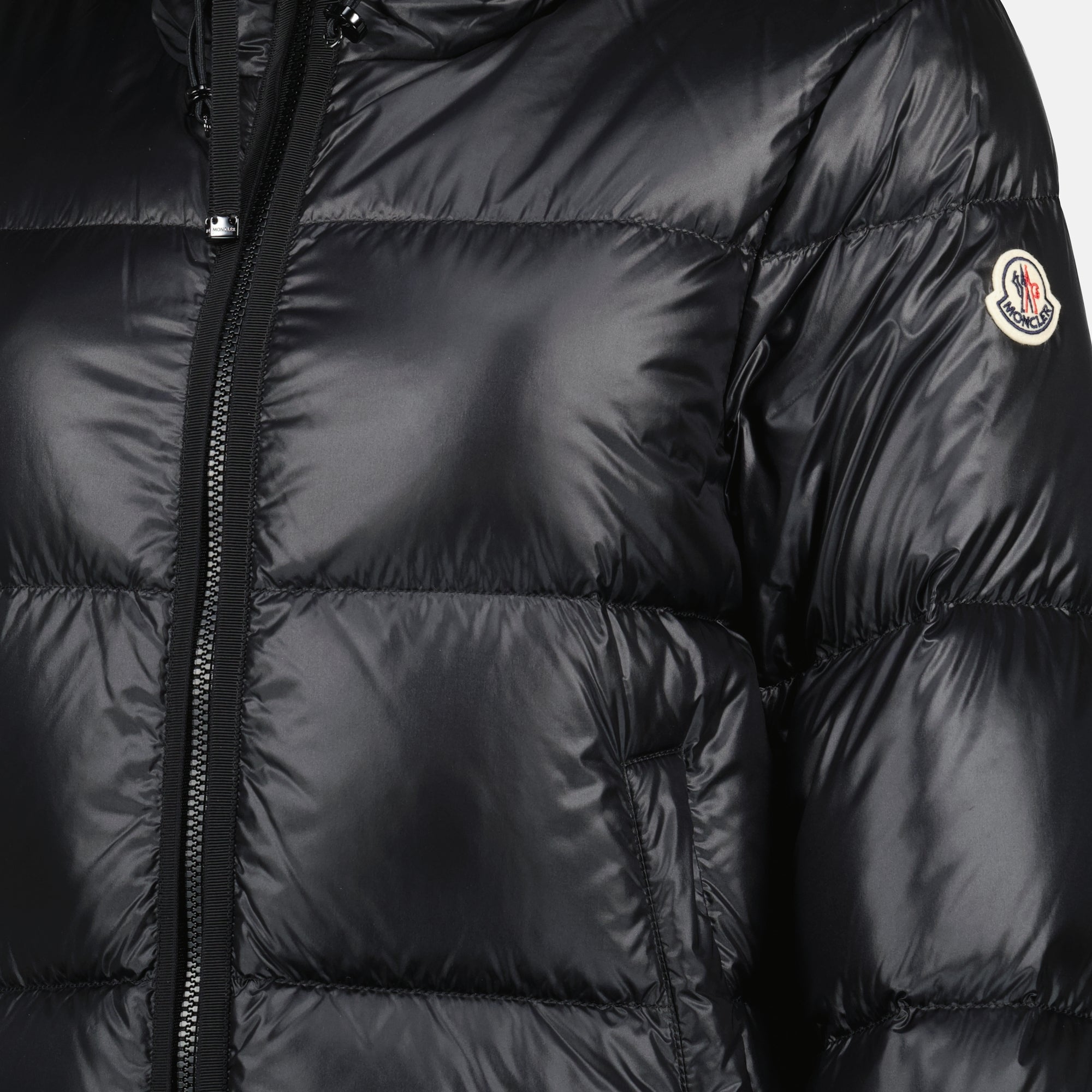 Image de l'article Doudoune Serittes de la marque Moncler pour Femme - Saison Automne-Hiver 2025 - Vue détaillée_1