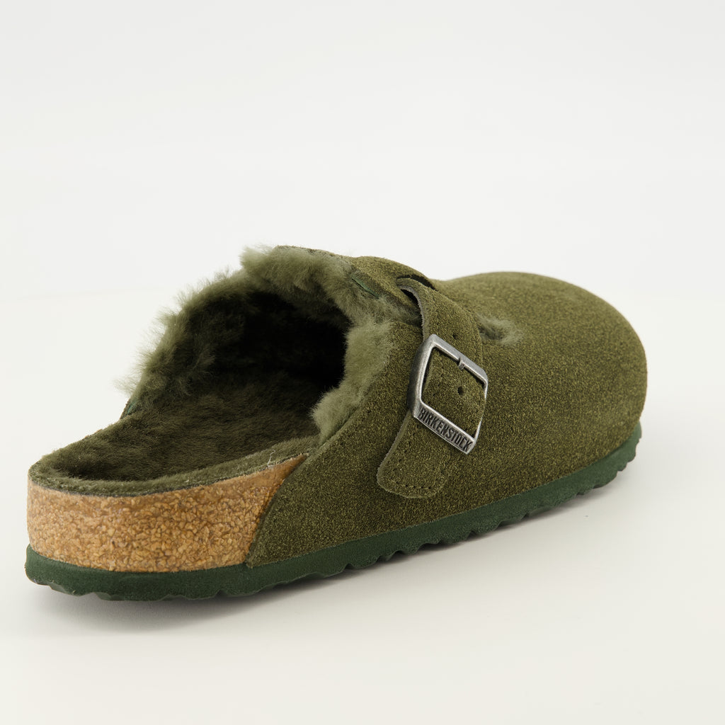 Chaussures ouvertes Mules Boston in Pelliccia Kaki Birkenstock Kaki Unisexe