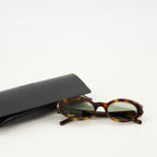 Imagen de las gafas de sol SL 567 de la marca Saint Laurent para Unisex - Temporada Otoño-Invierno 2025 - Vista Detallada_3
