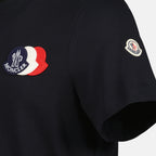 Imagen del artículo camiseta con logo tricolor de la marca Moncler para Hombre - Temporada Otoño-Invierno 2025 - Vista Detallada_3