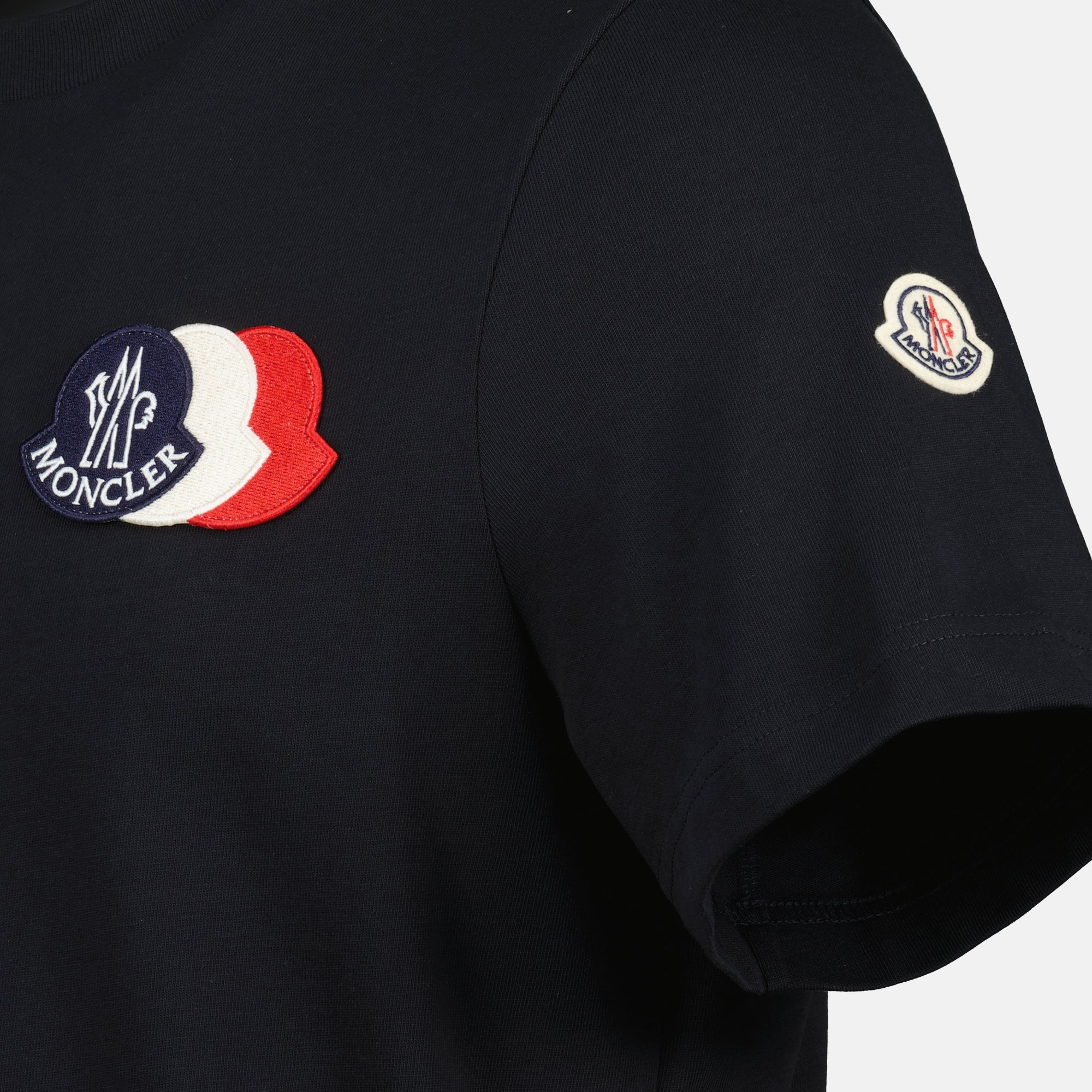 Image of the article Tri-color logo T-shirt by Moncler for Men - Autumn-Winter Season 2025 - Detailed View_3