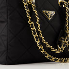 핸드백 및 숄더백 Sac cabas en Re-Nylon Prada 검은색 Femme