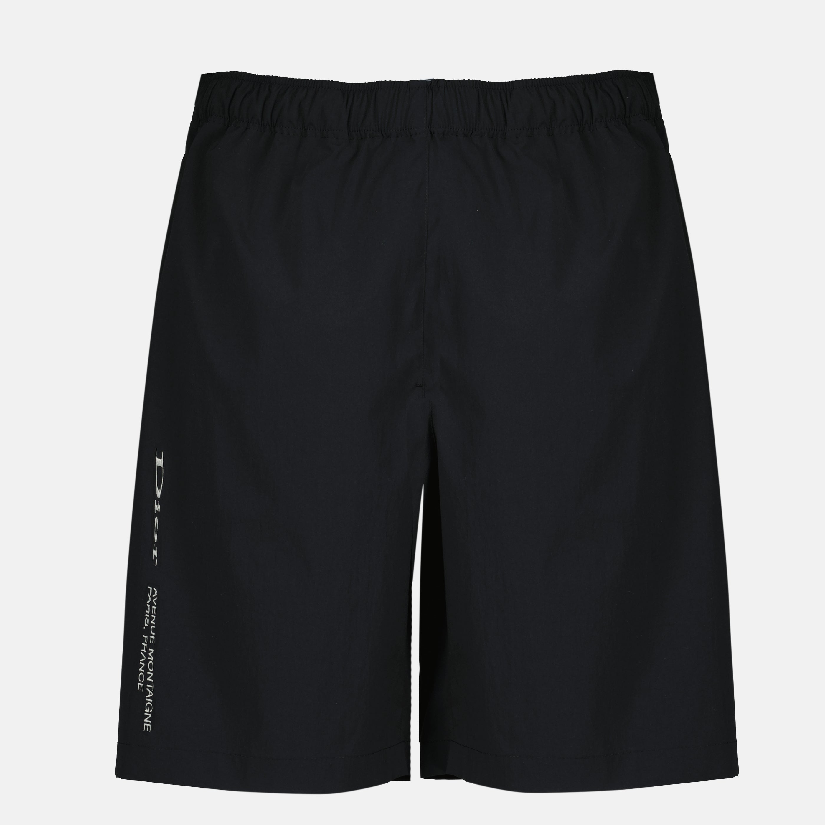 Image of the black Dior Montaigne shorts from the Dior Homme brand - Spring-Summer 2026 - Front View