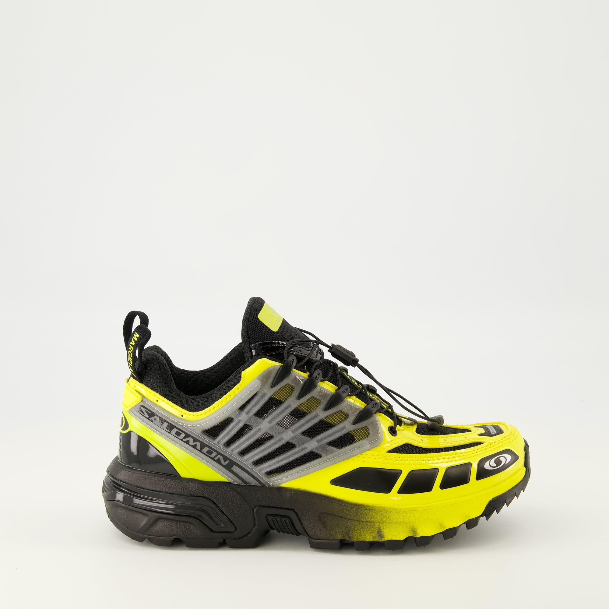 Image de l'article Baskets Salomon x MM6 de la marque Mm6 pour Femme - Saison Automne-Hiver 2025 - Vue latérale droite