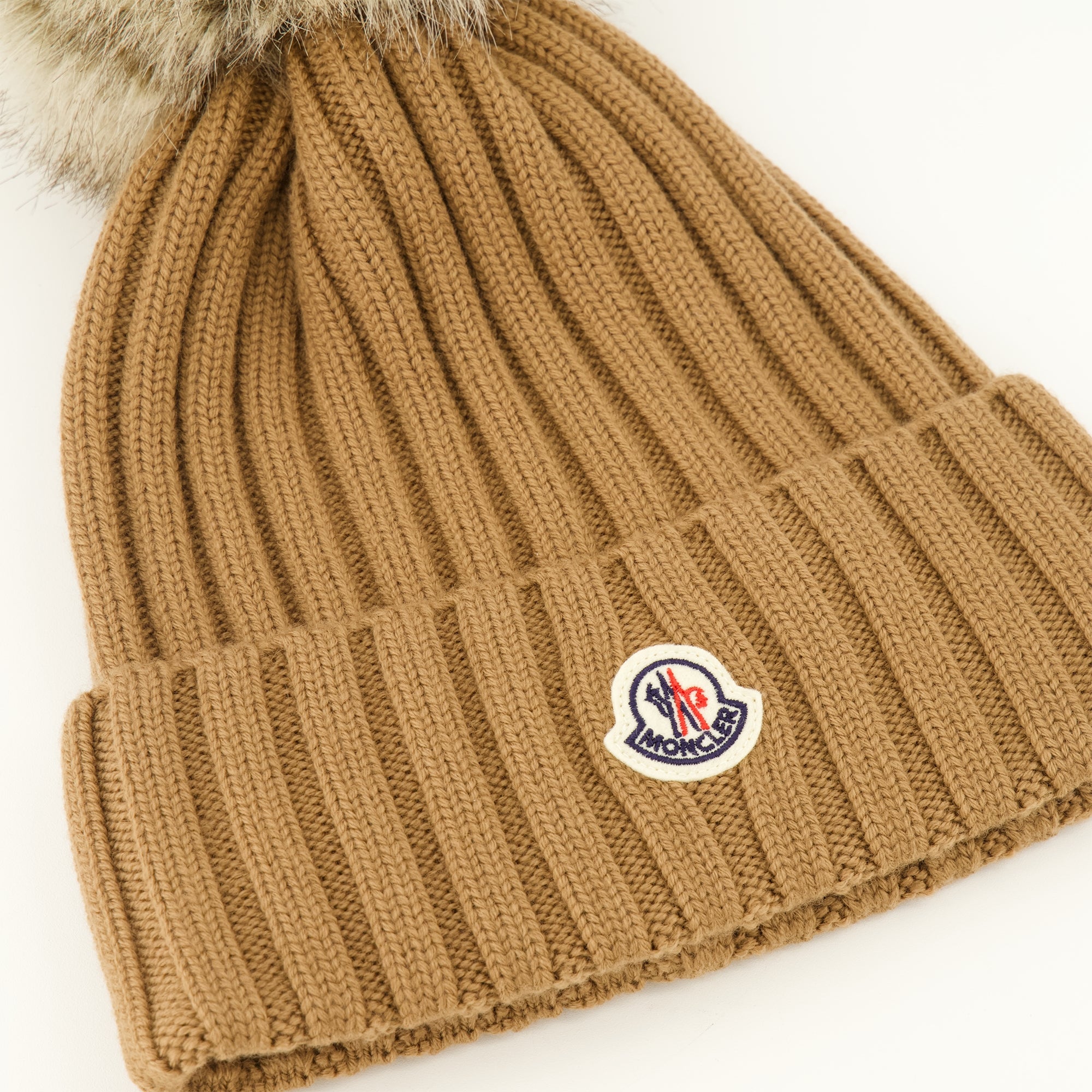 Chapeaux, casquettes et bonnets ポンポン付きブラウンウールハット Moncler Marron Femme