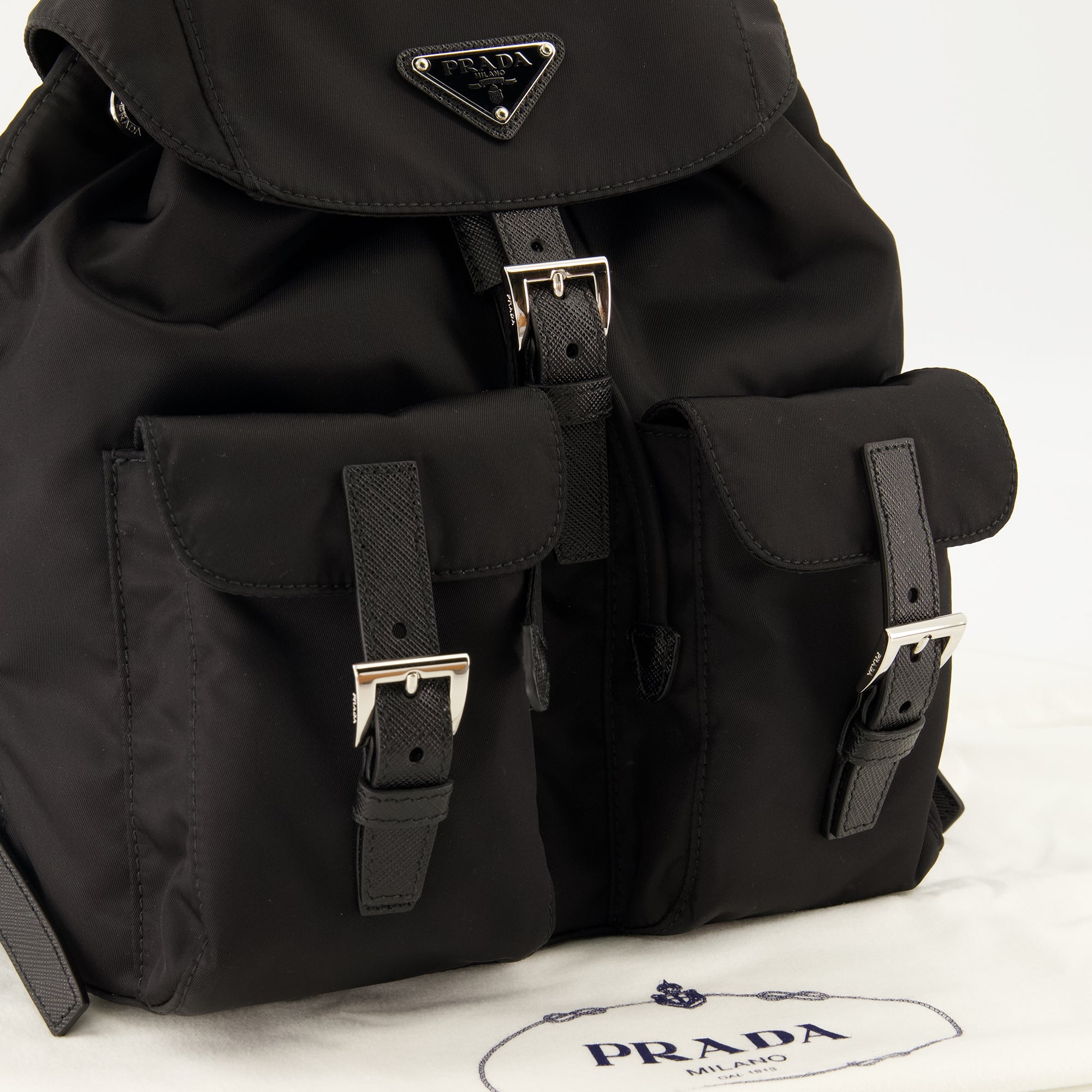 Sacs à dos 작은 검정색 Re-Nylon 백팩 Prada Noir Femme