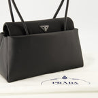 Sacs à main et épaule Medium Passage Bag in Black Leather and Re-nylon Prada Noir Femme
