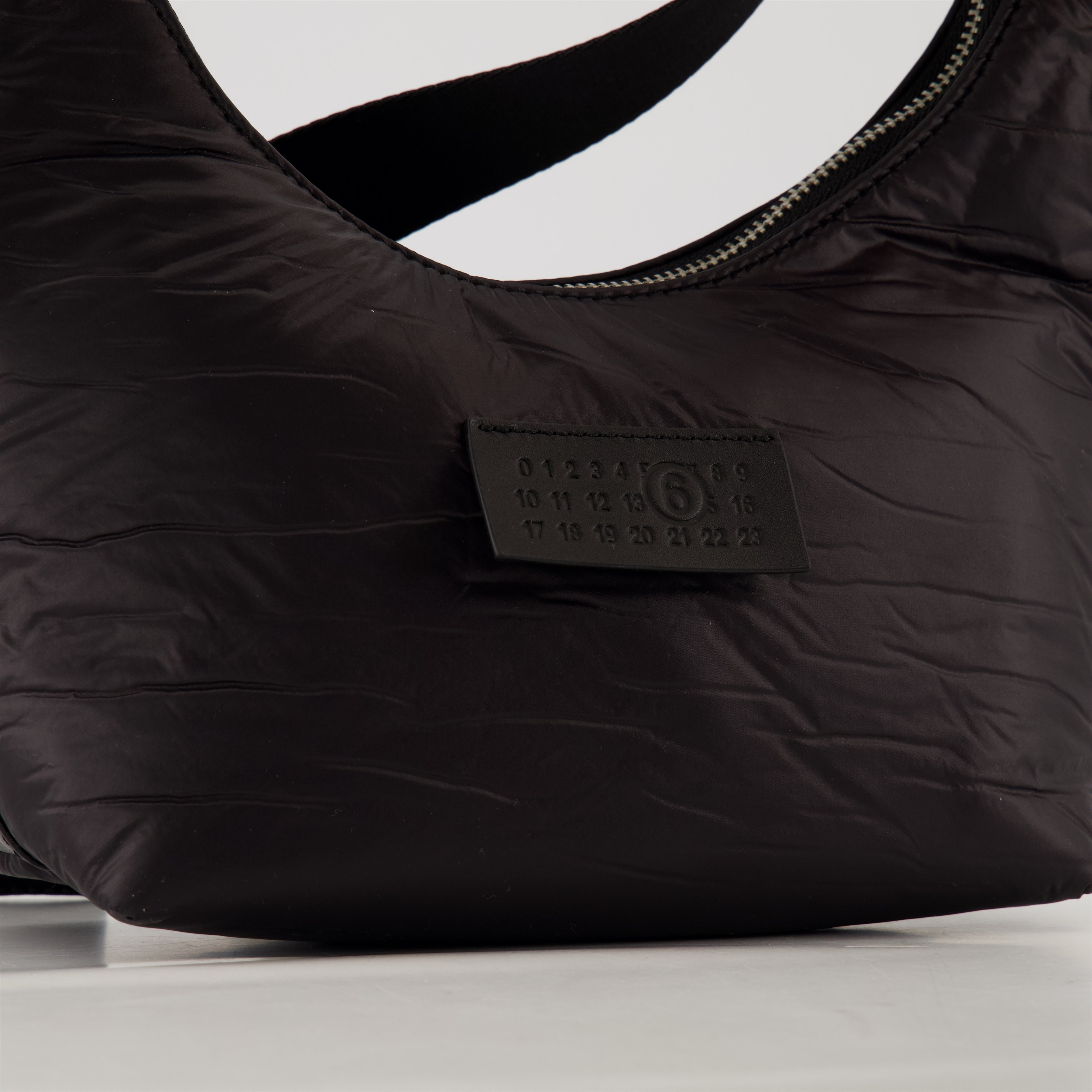 Handbags and shoulder bags Sac Hobo Mm6 Black Femme