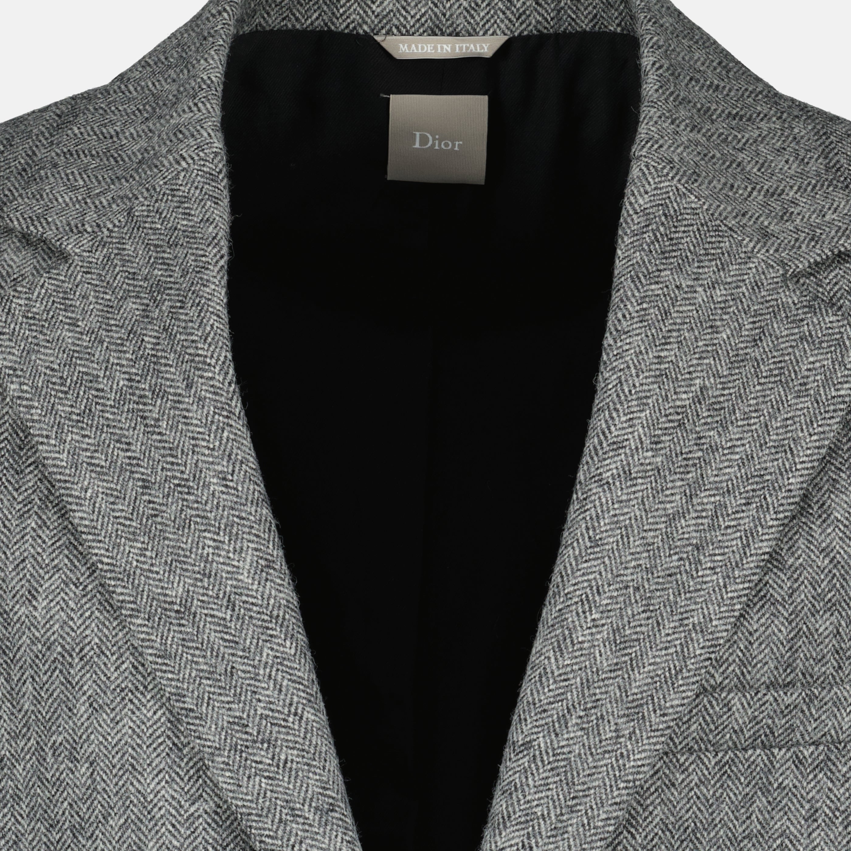 Image of the article Grey wool coat from the brand Dior for Men - Spring-Summer 2026 - Detailed View_2
