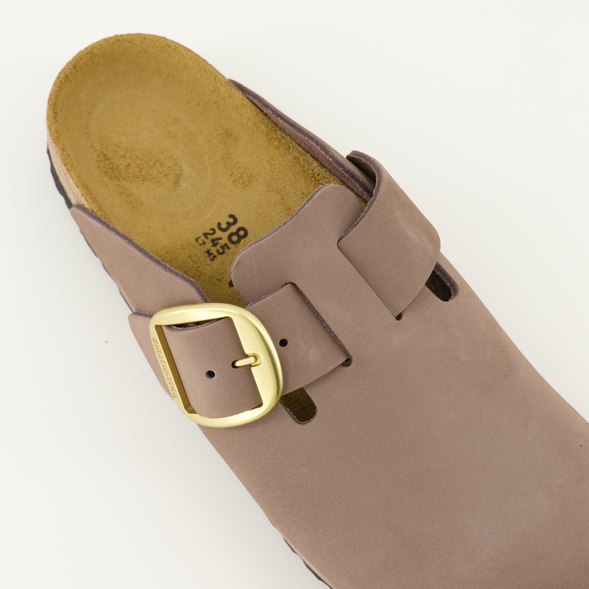 Image de l'article Mules Boston Big Buckle de la marque Birkenstock pour Femme - Saison Automne-Hiver 2025 - Vue détaillée de haut