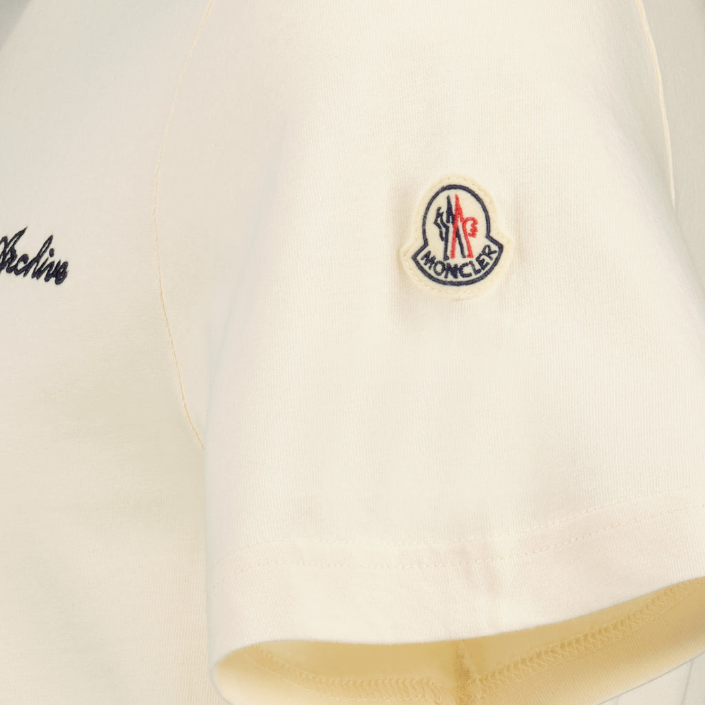 Imagen de la camiseta bordada beige de la marca Moncler para Hombre - Temporada Primavera-Verano 2026 - Vista Detallada_2