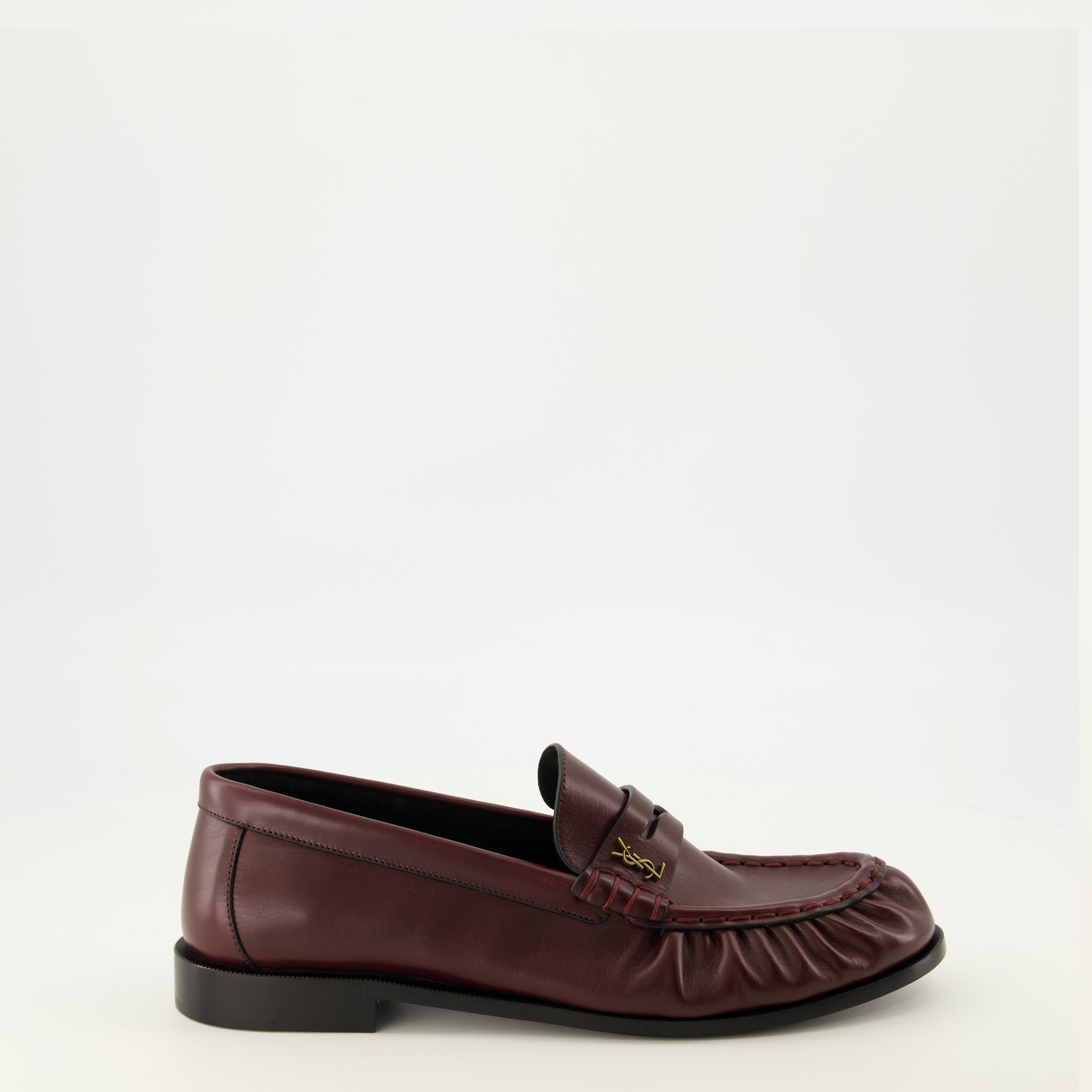 Mocassins Loafer aus geschmeidigem Leder in Burgunderrot Saint Laurent Bordeaux Homme