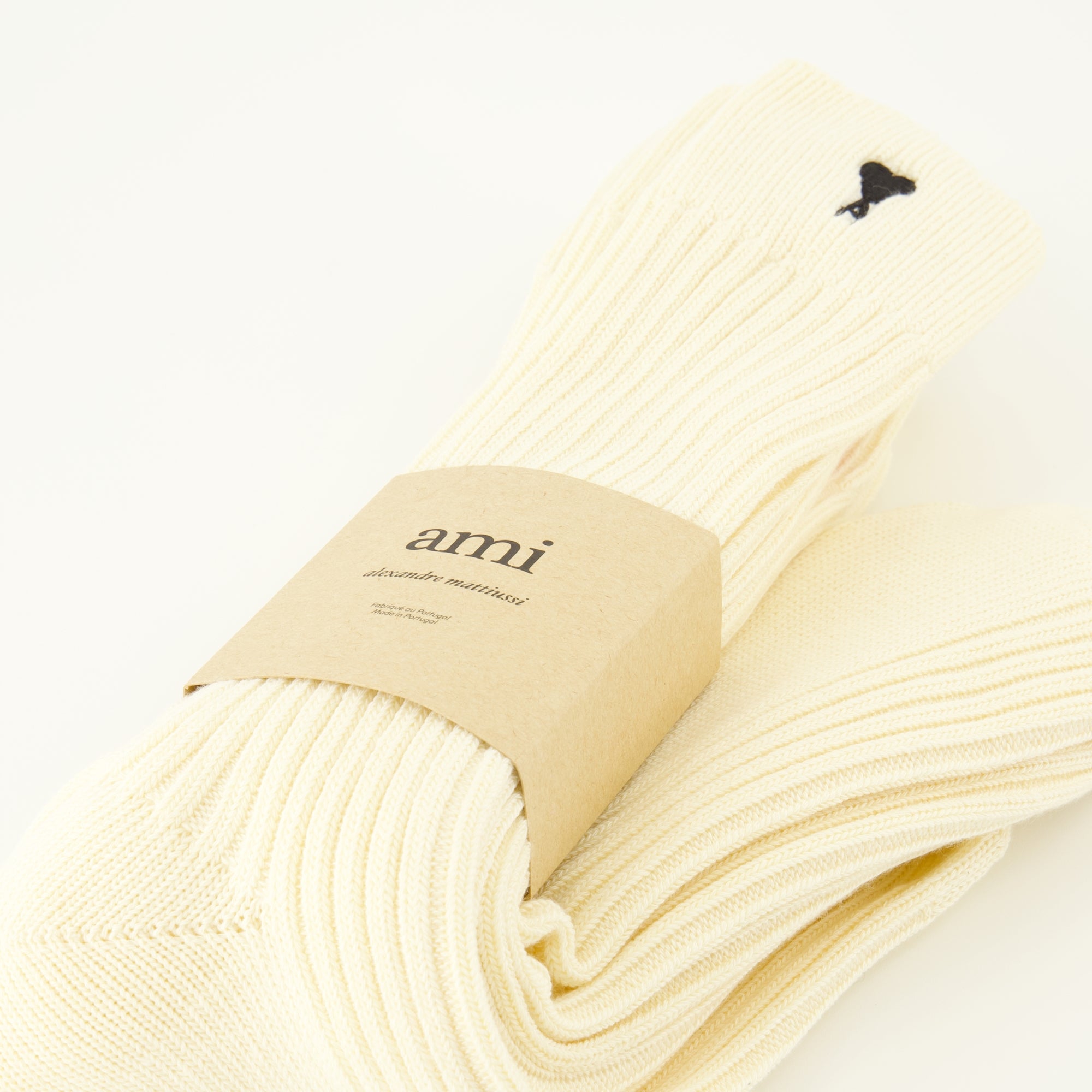 Image de l'article Lot de chaussettes Ami de Coeur de la marque Ami PARIS pour Unisex - Saison Automne-Hiver 2025 - Vue détaillée_1
