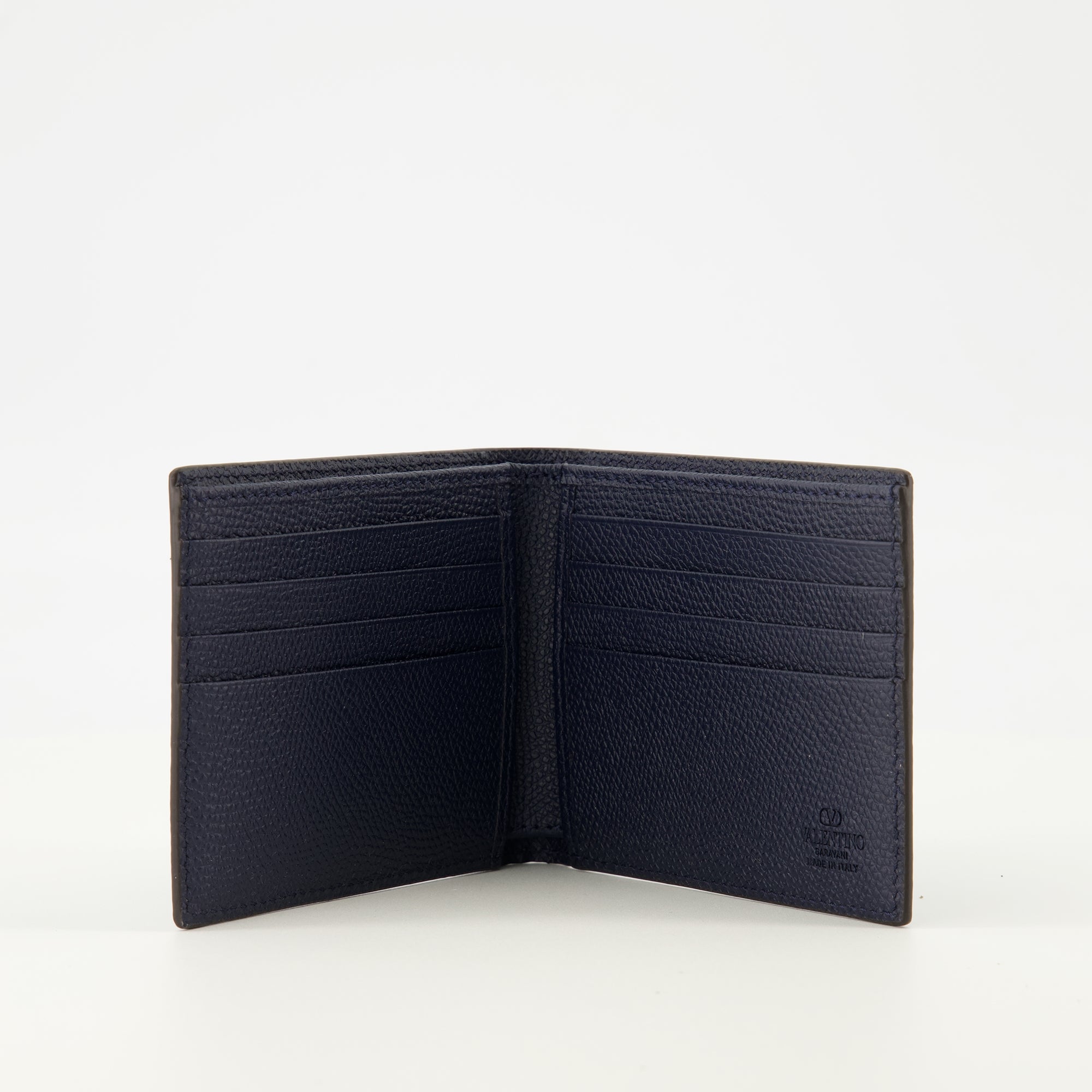 Image de l'article Portefeuilles Vlog bleu marine de la marque Valentino Garavani pour Homme - Saison Printemps-Été 2026 - Vue détaillée_2