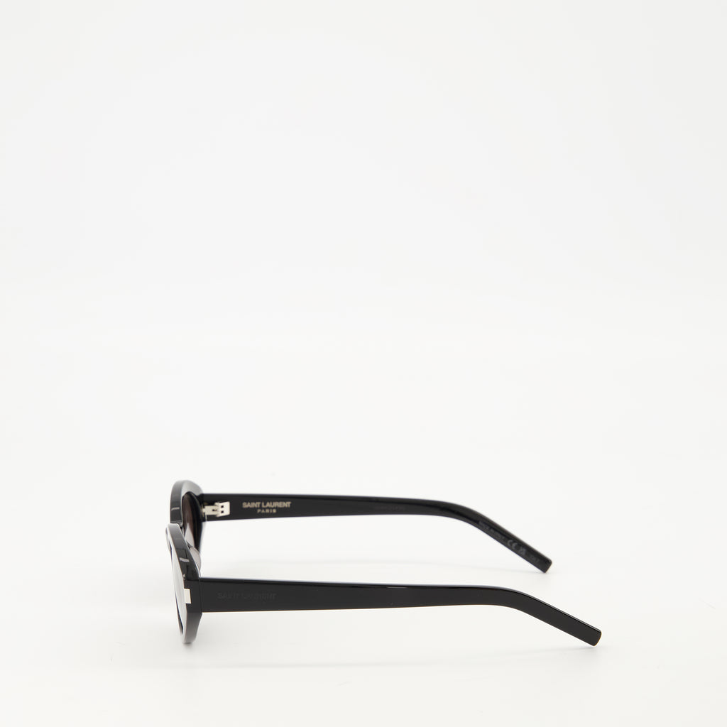 Imagen de las gafas de sol SL 567 de la marca Saint Laurent para Unisex - Temporada Otoño-Invierno 2025 - Vista Detallada_2