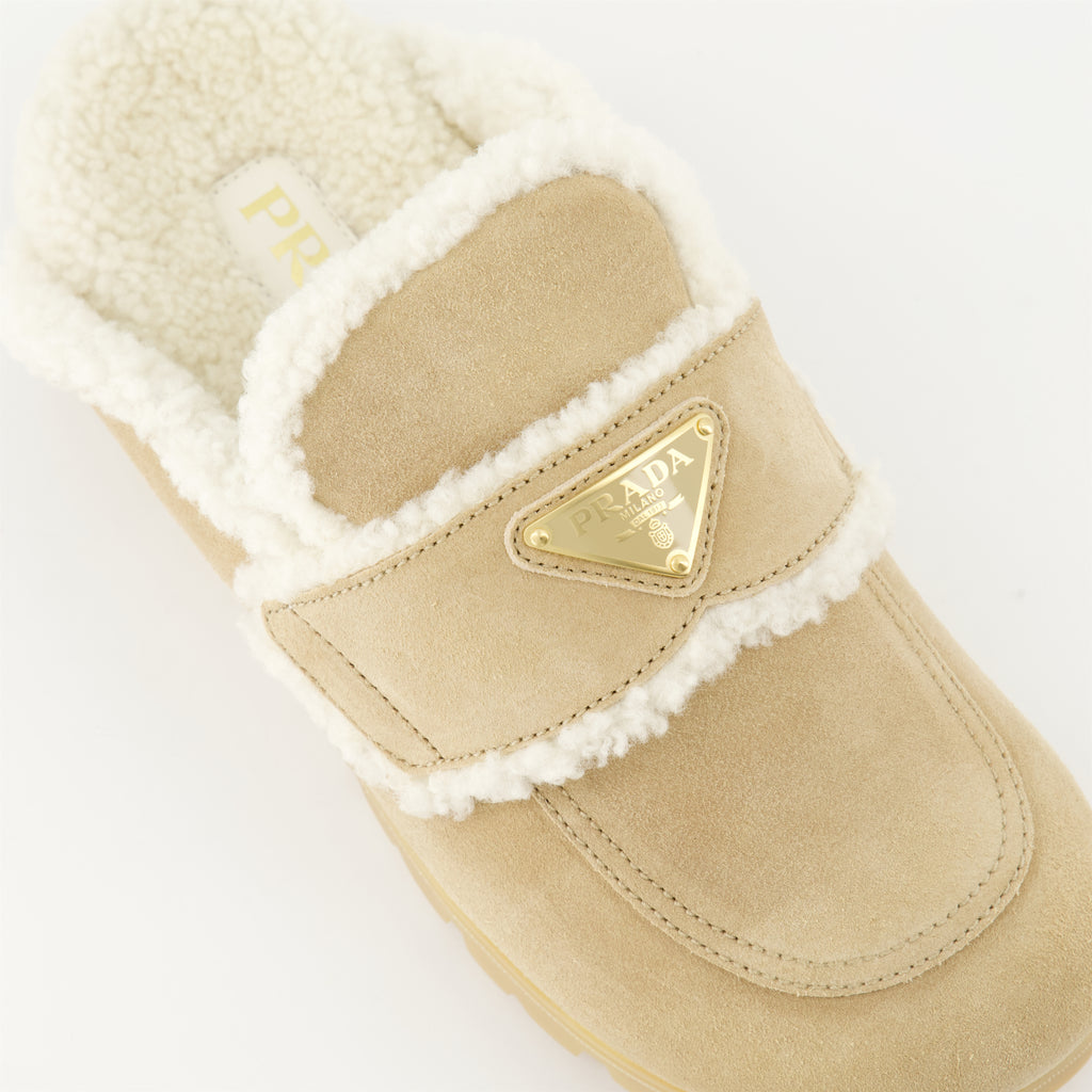 Offene schuhe Mules fourrées Prada Beige Femme