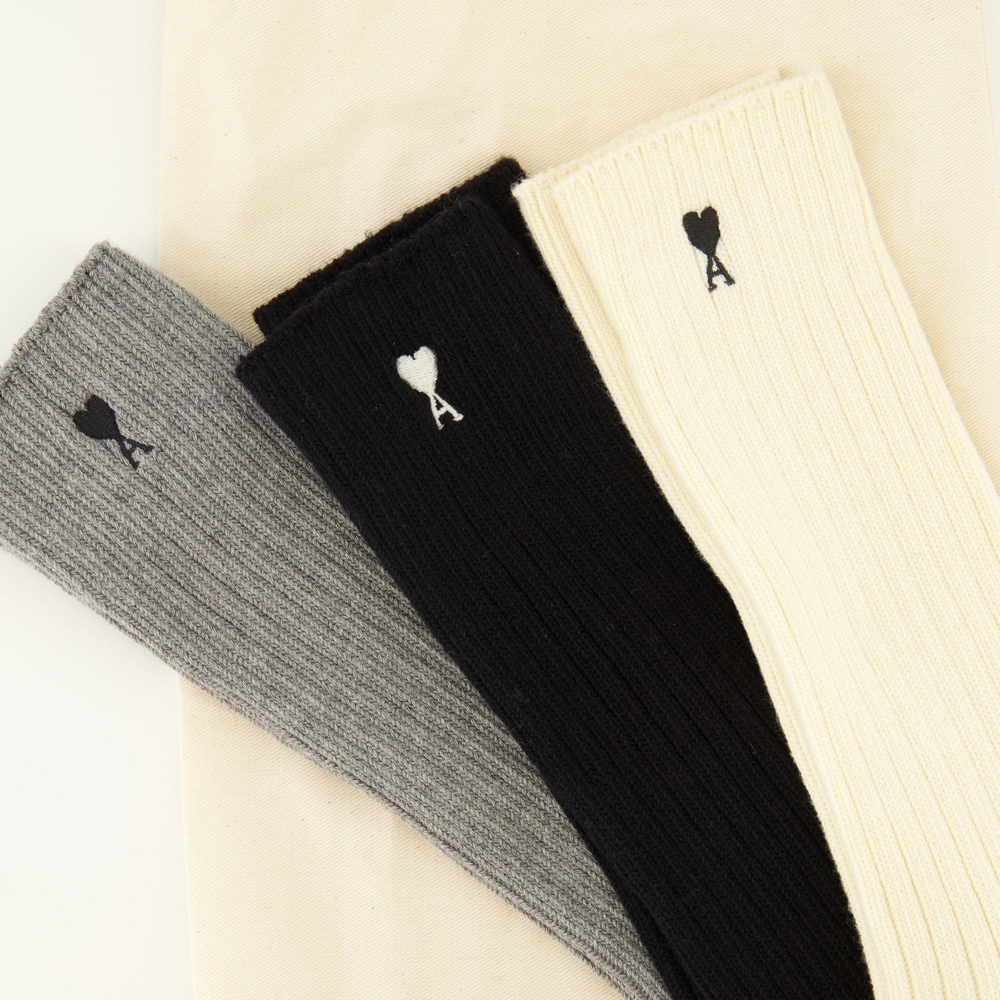 Sous-vêtements et homewear Set of 3 AMI Heart Cotton Socks Ami PARIS Noir Unisexe