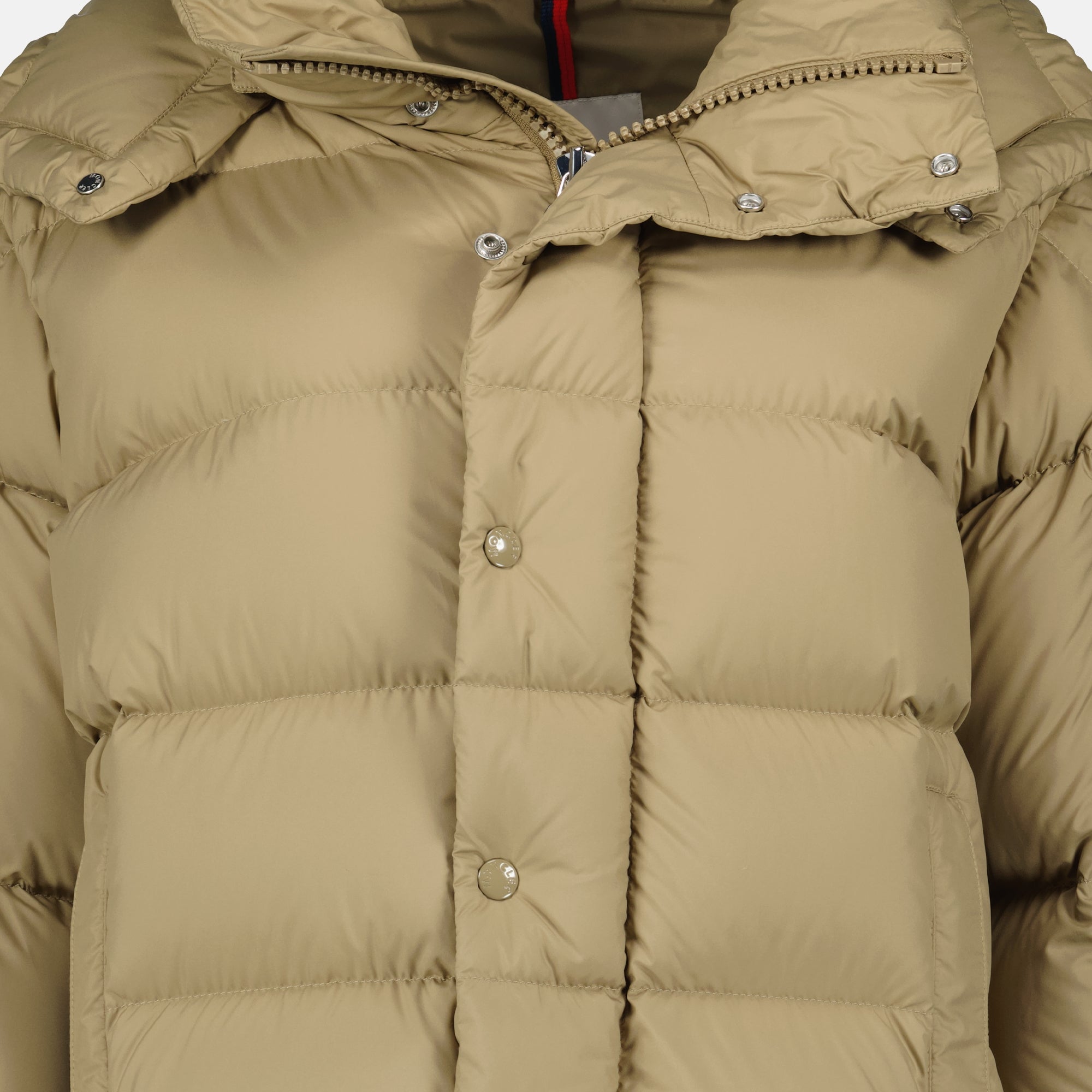 Image de l'article Doudoune Maya 70 beige de la marque Moncler pour Femme - Saison Automne-Hiver 2025 - Vue détaillée_2