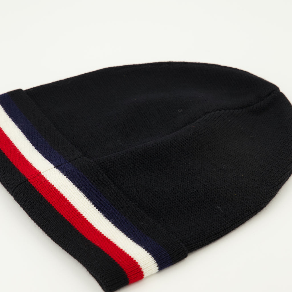 Imagen del gorro tricolor de la marca Moncler para Hombre - Temporada Otoño-Invierno 2025 - Vista Detallada_3