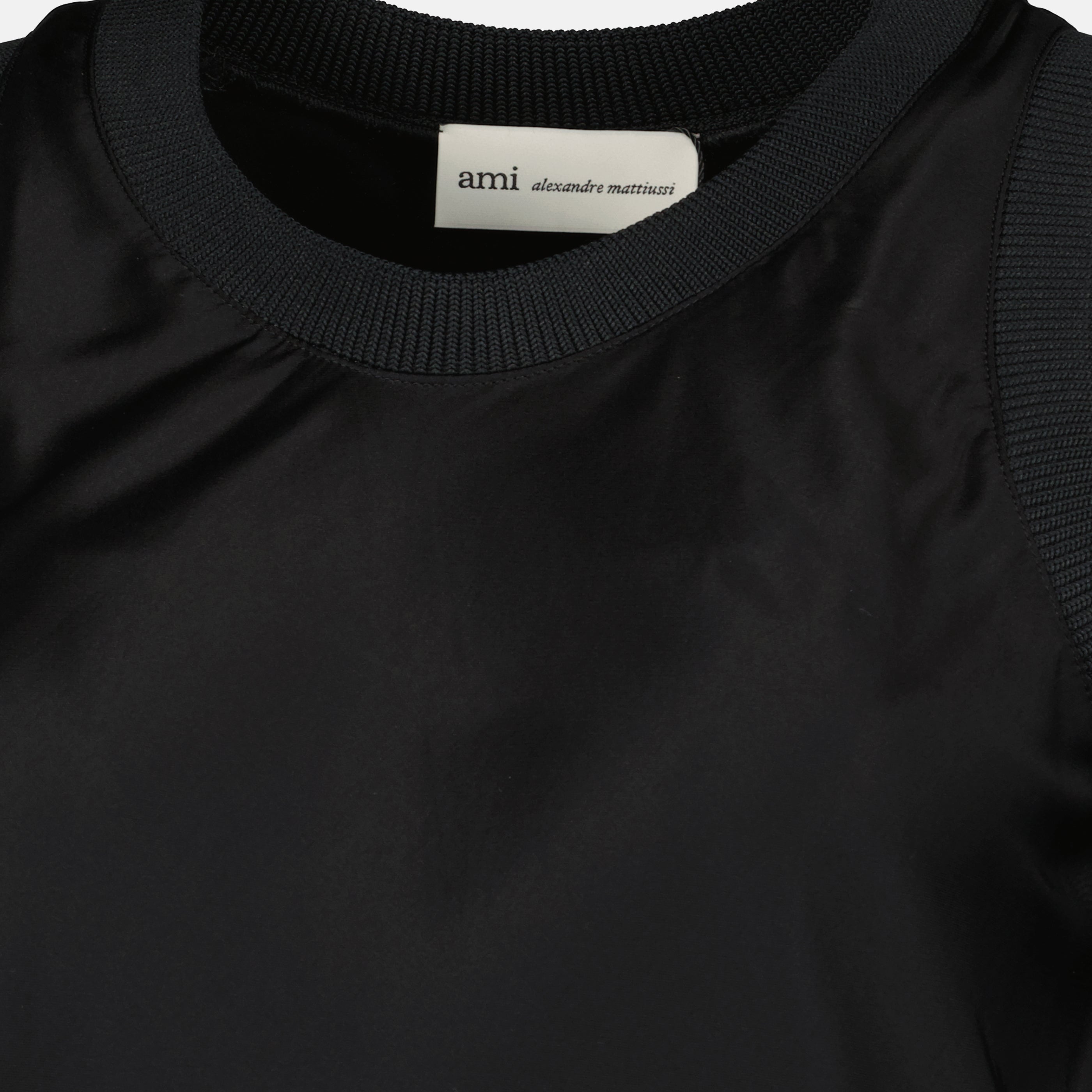 Immagine del top nero effetto satinato del marchio Ami PARIS per Donna - Collezione Primavera-Estate 2026 - Vista Dettagliata_1