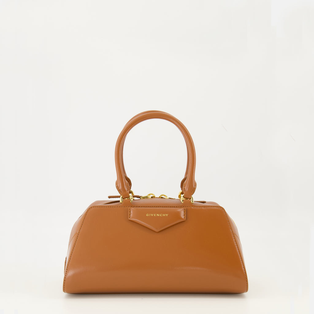 Immagine della borsa mini Antigona East-West di Givenchy per Donna - stagione Autunno-Inverno 2025 - Vista Frontale