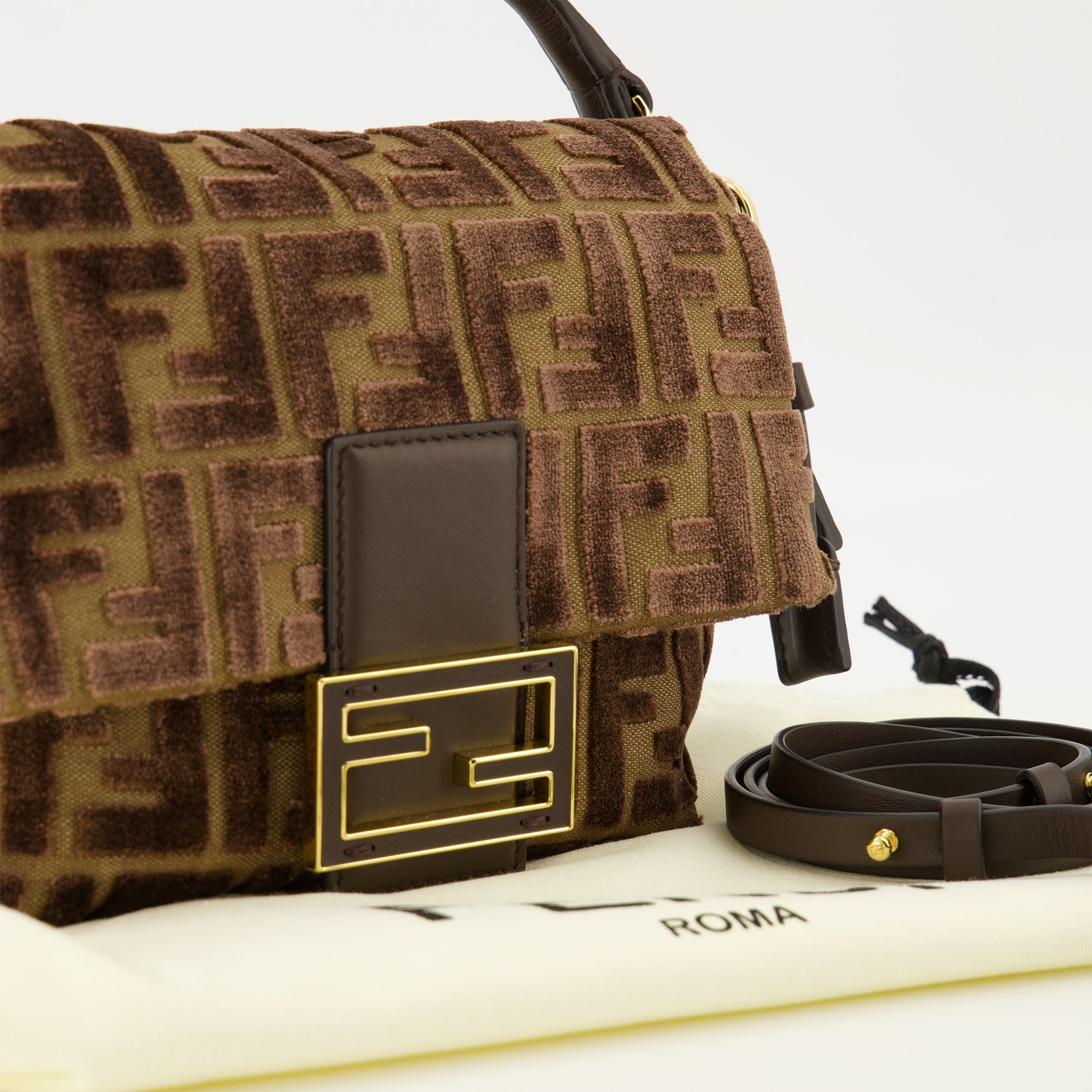 Bild des Mamma Baguette small Artikels von Fendi für Frauen - Herbst-Winter 2025 - Detailansicht 2