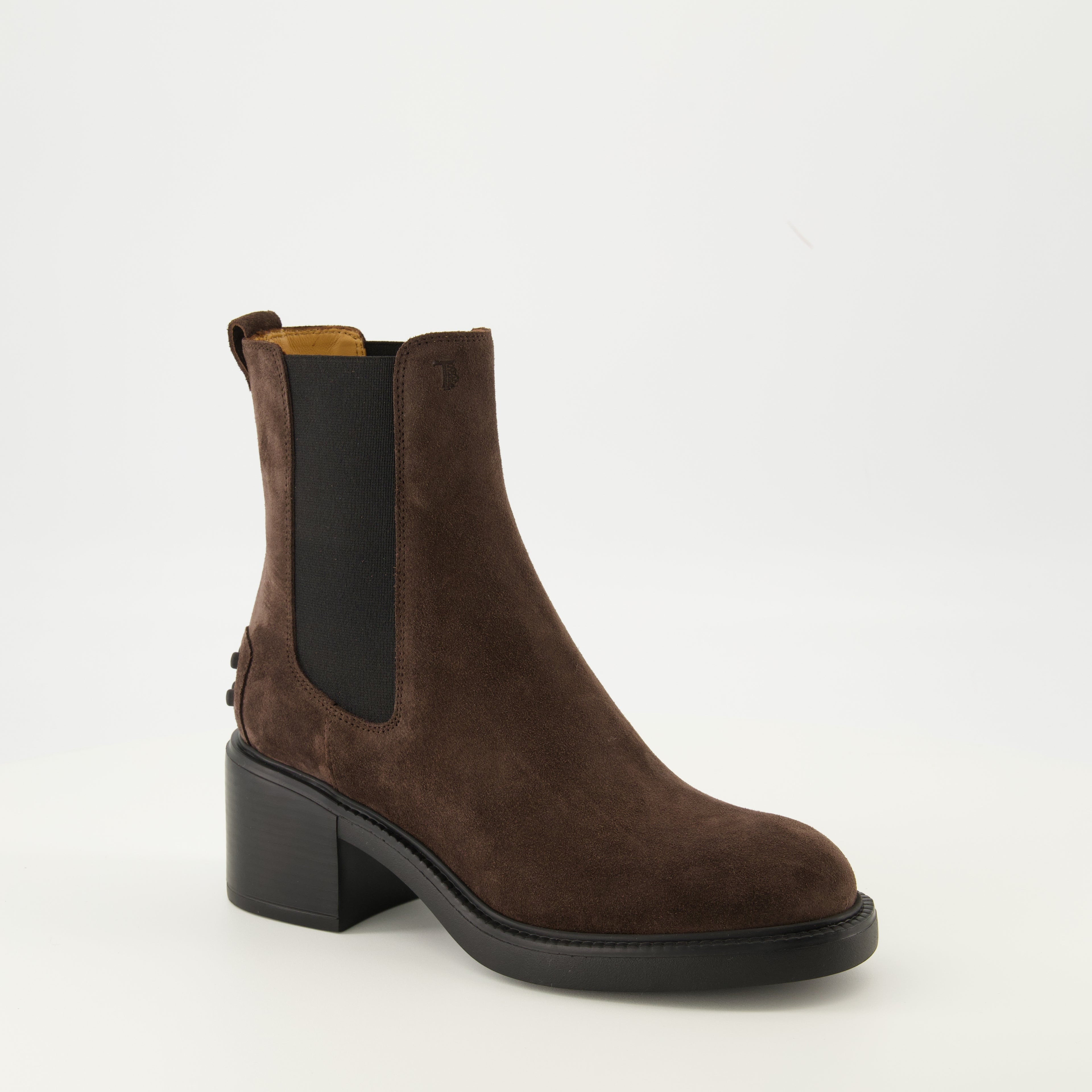 Imagen de las Botas de Tobillo de Ante de Tod's para Mujer - Temporada Otoño-Invierno 2025 - Vista Tres Cuartos Delantera Derecha