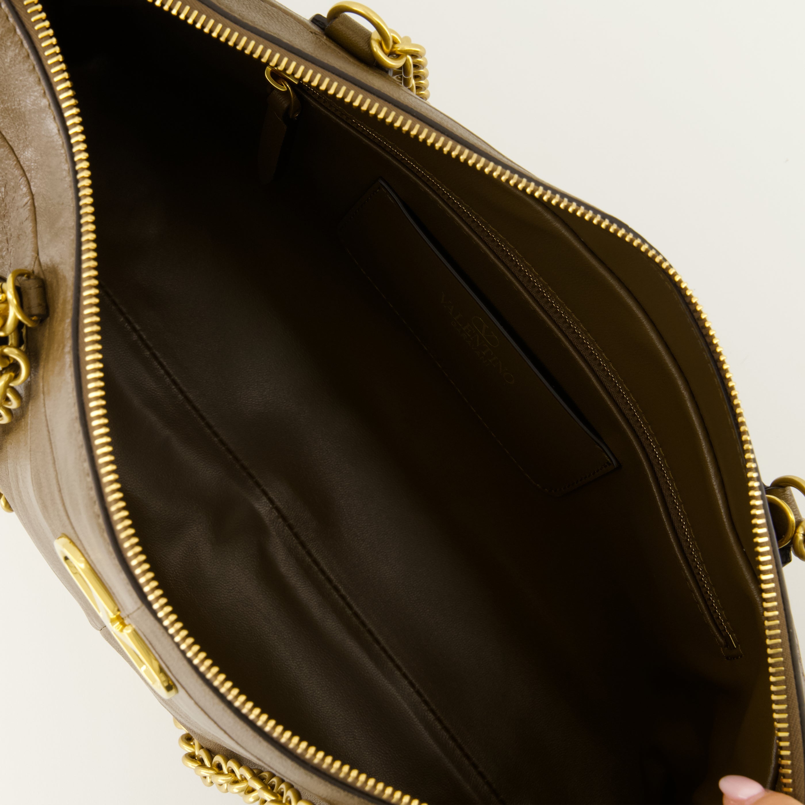 Sacs bandoulière Bolso de Cuero Nappa Panthea en Marrón Valentino Garavani Marron Femme