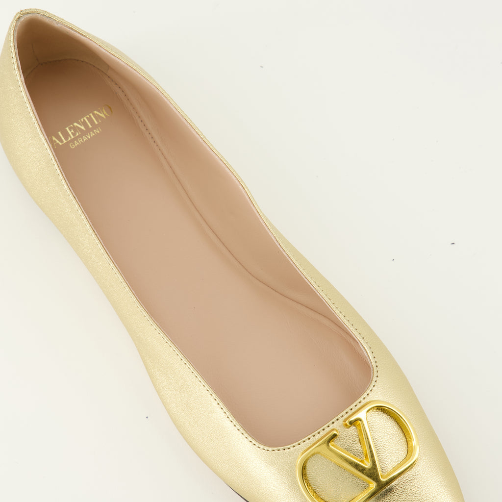 Chaussures plates VLogo 나파 가죽 발레리나 Valentino Garavani Doré Femme