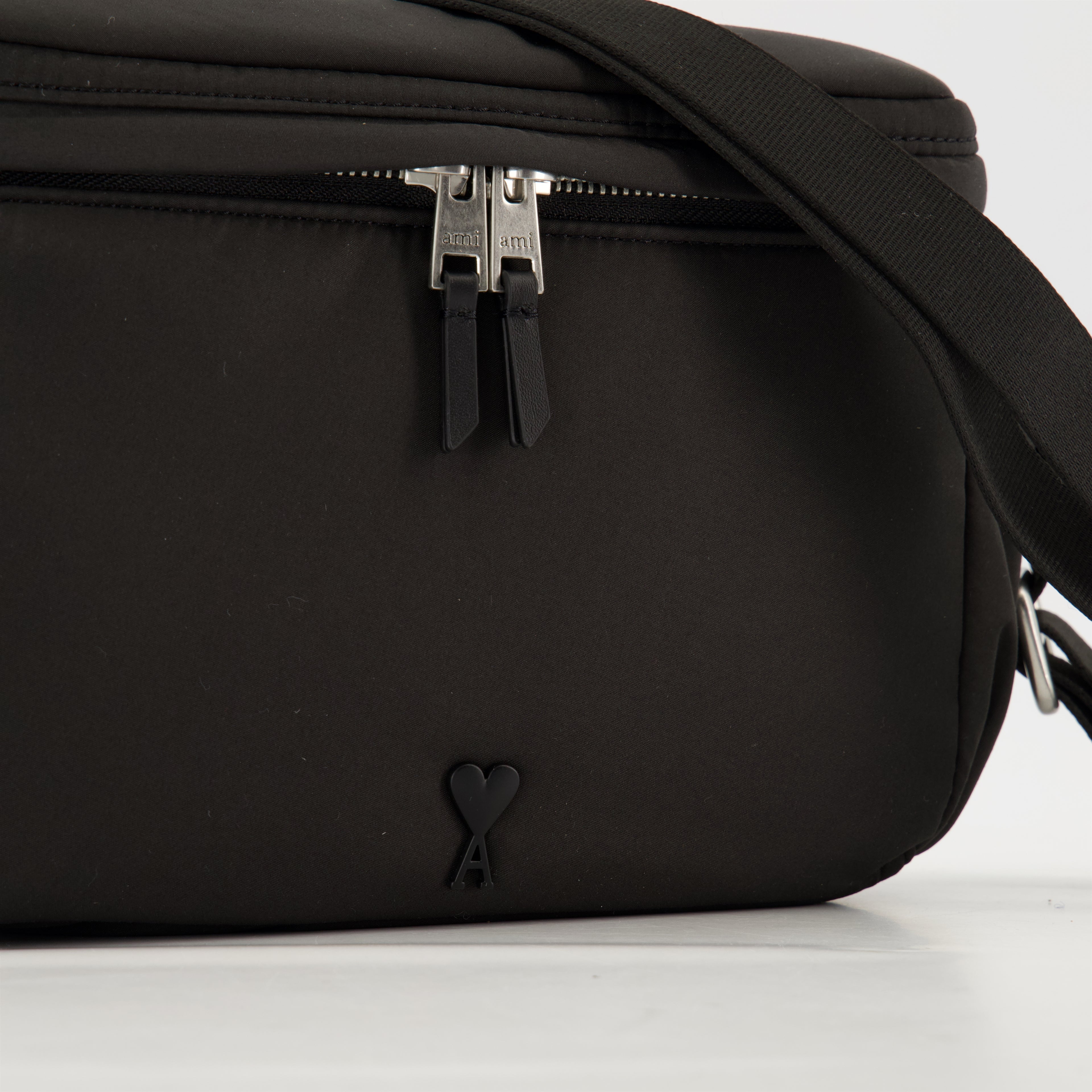 Sacs bandoulière Sac Messenger Ami de coeur Ami PARIS Noir Unisexe