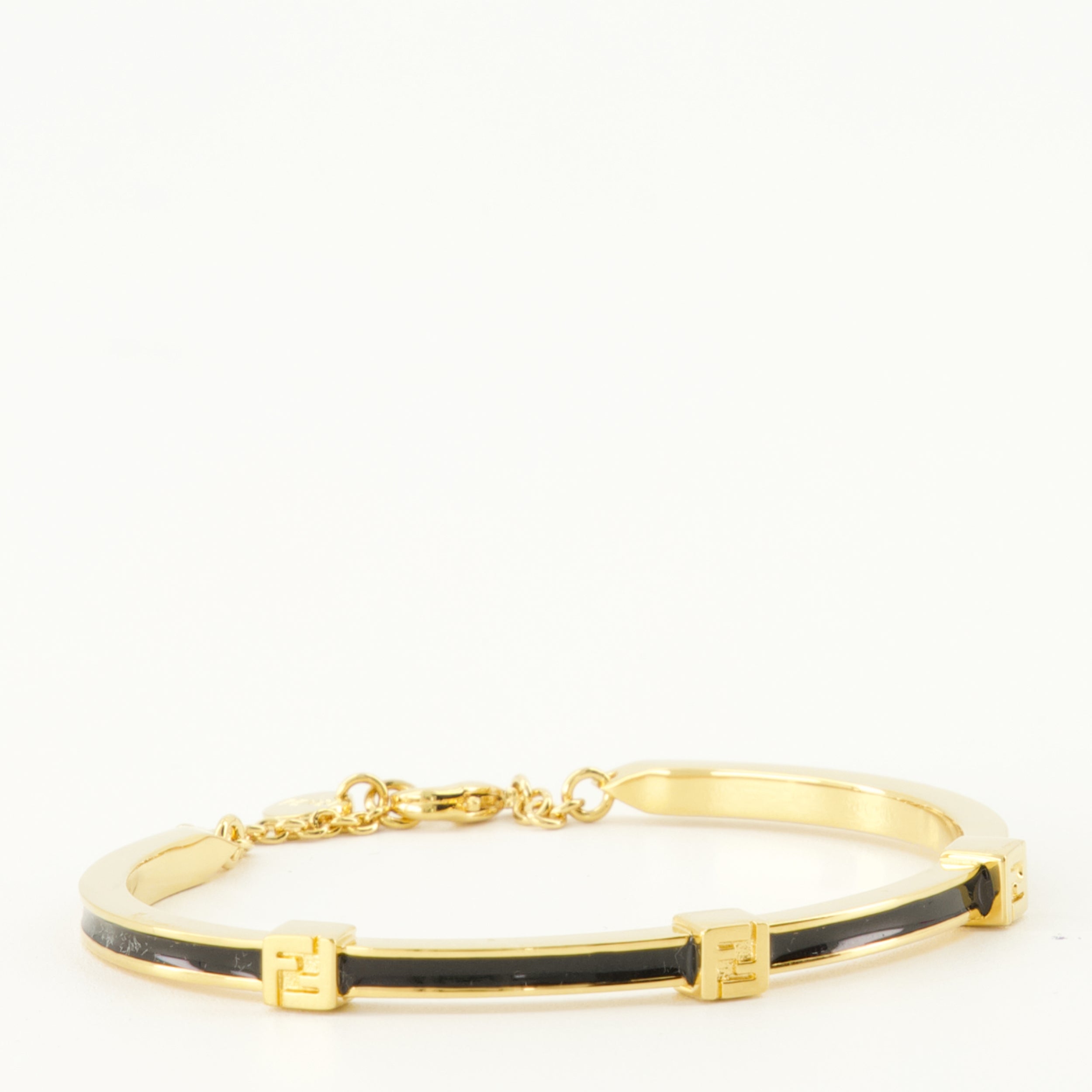 Image of the Forever Fendi gold and black bracelet from the Fendi brand for Women - Spring-Summer 2026 - Detailed View 2