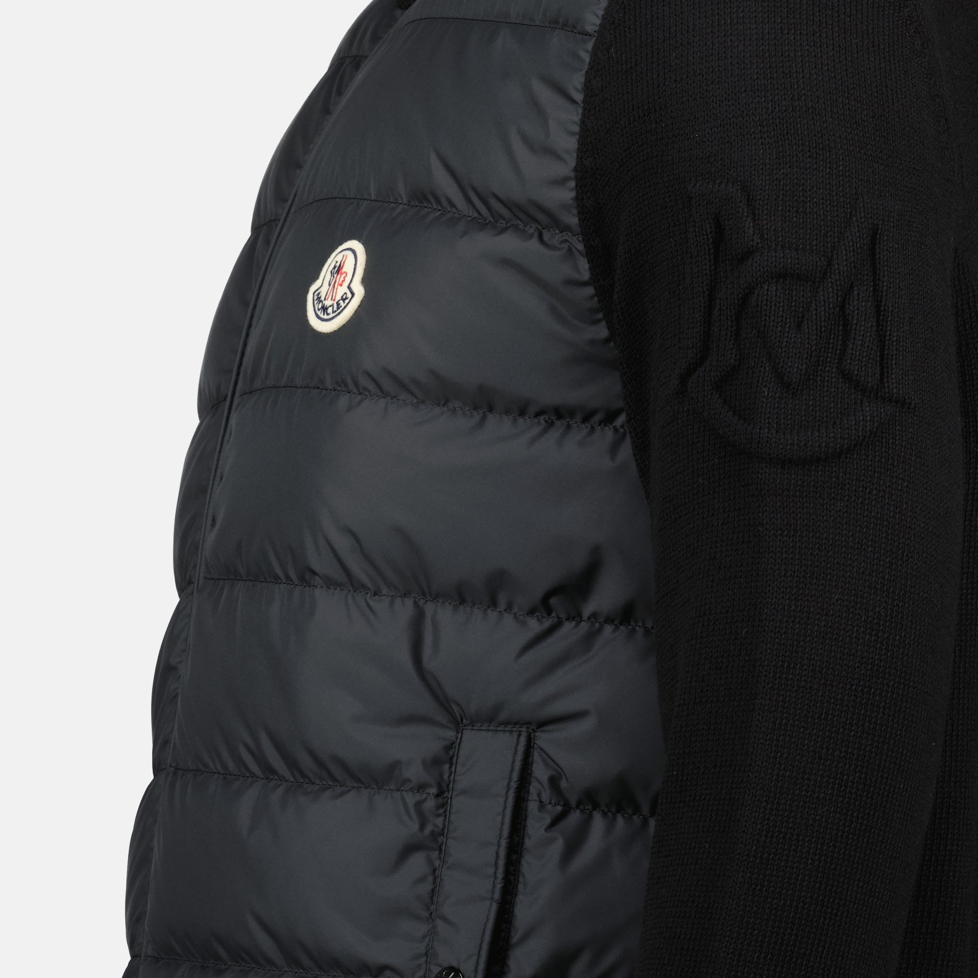 Image de l'article Cardigan zippée en coton noir de la marque Moncler pour Homme - Saison Printemps-Été 2026 - Vue détaillée_1