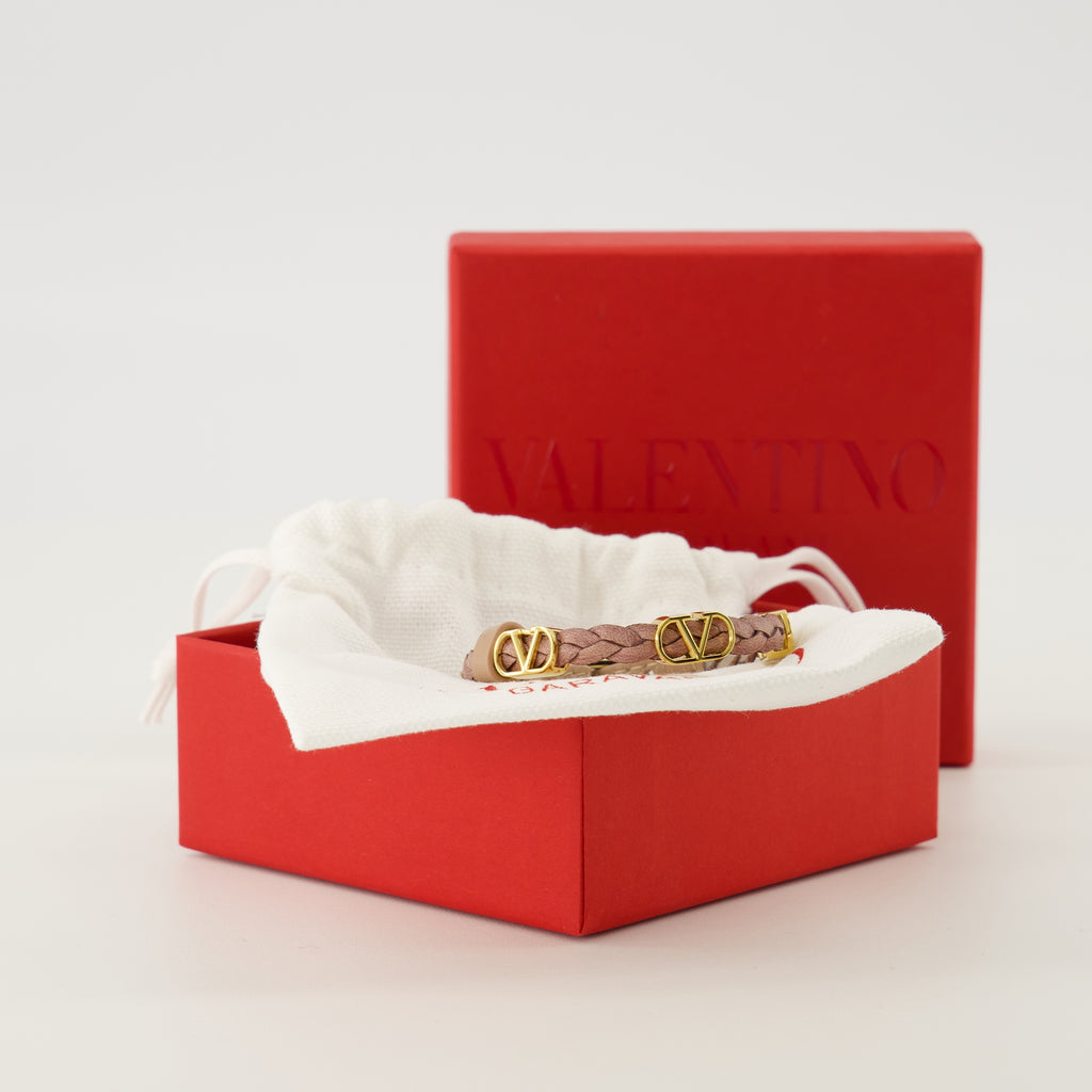 ヴァレンティノ・ガラバーニの女性用Vlogoピンクレザー ブレスレットの画像 - 春夏2026 - 詳細ビュー3