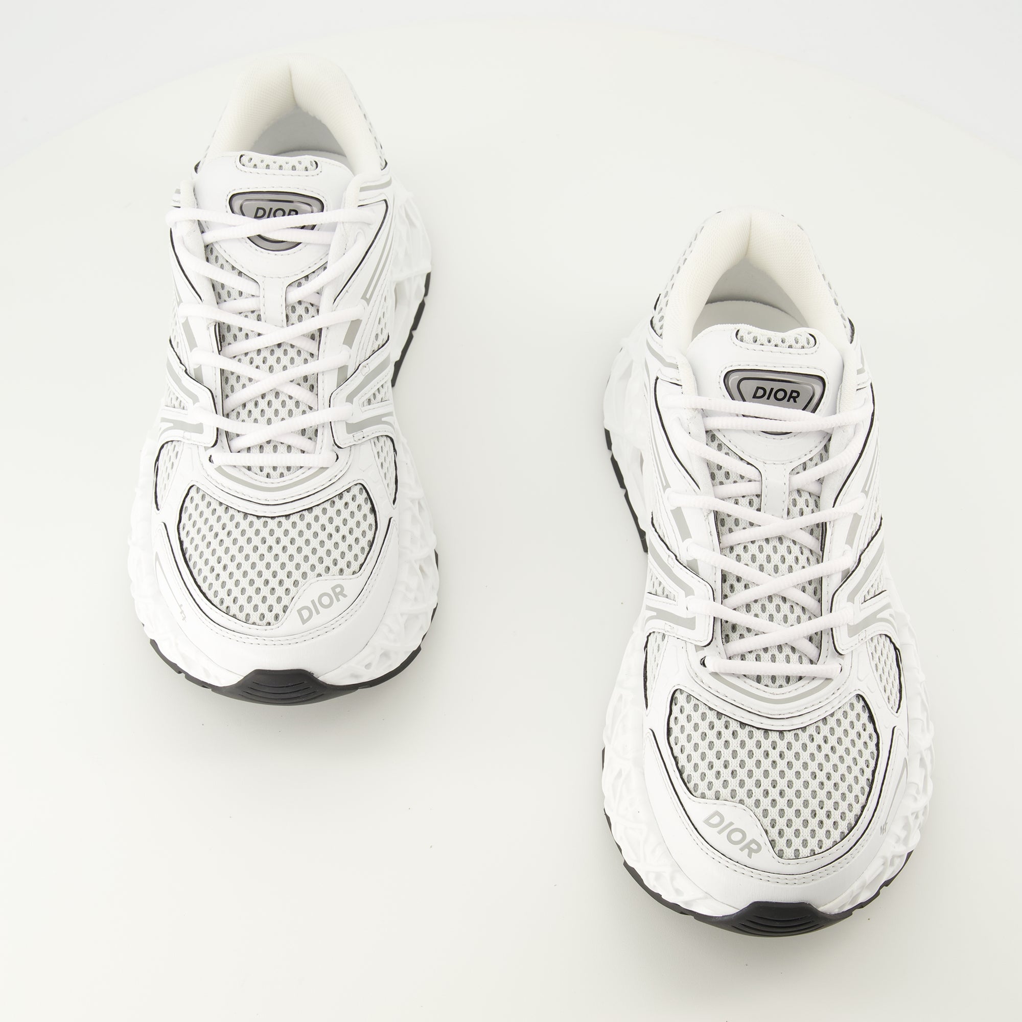 Image of the Dior Men's B35 White Sneakers - Spring-Summer 2026 - Top View of Pair
