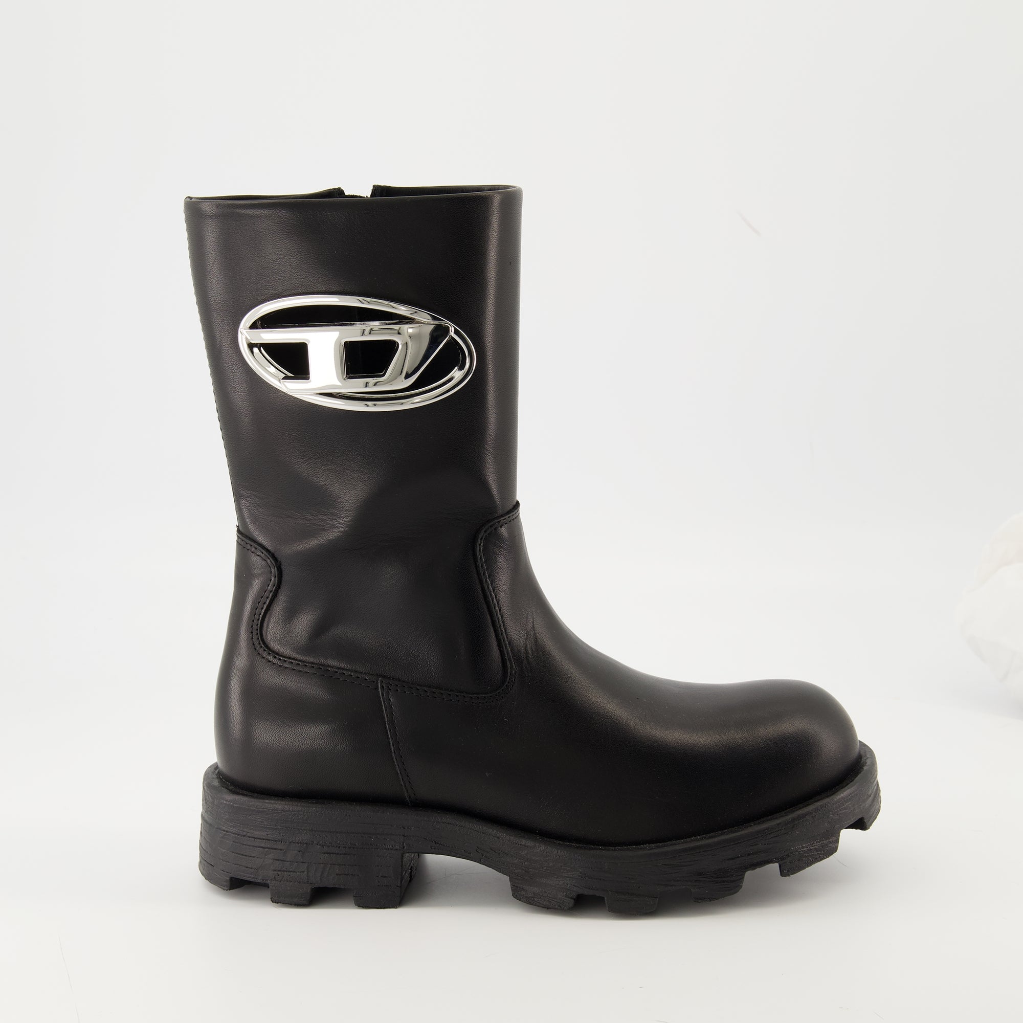 Image of the D-Hammer BKR D W boots from Diesel for Women - Fall-Winter 2025 - Right side view