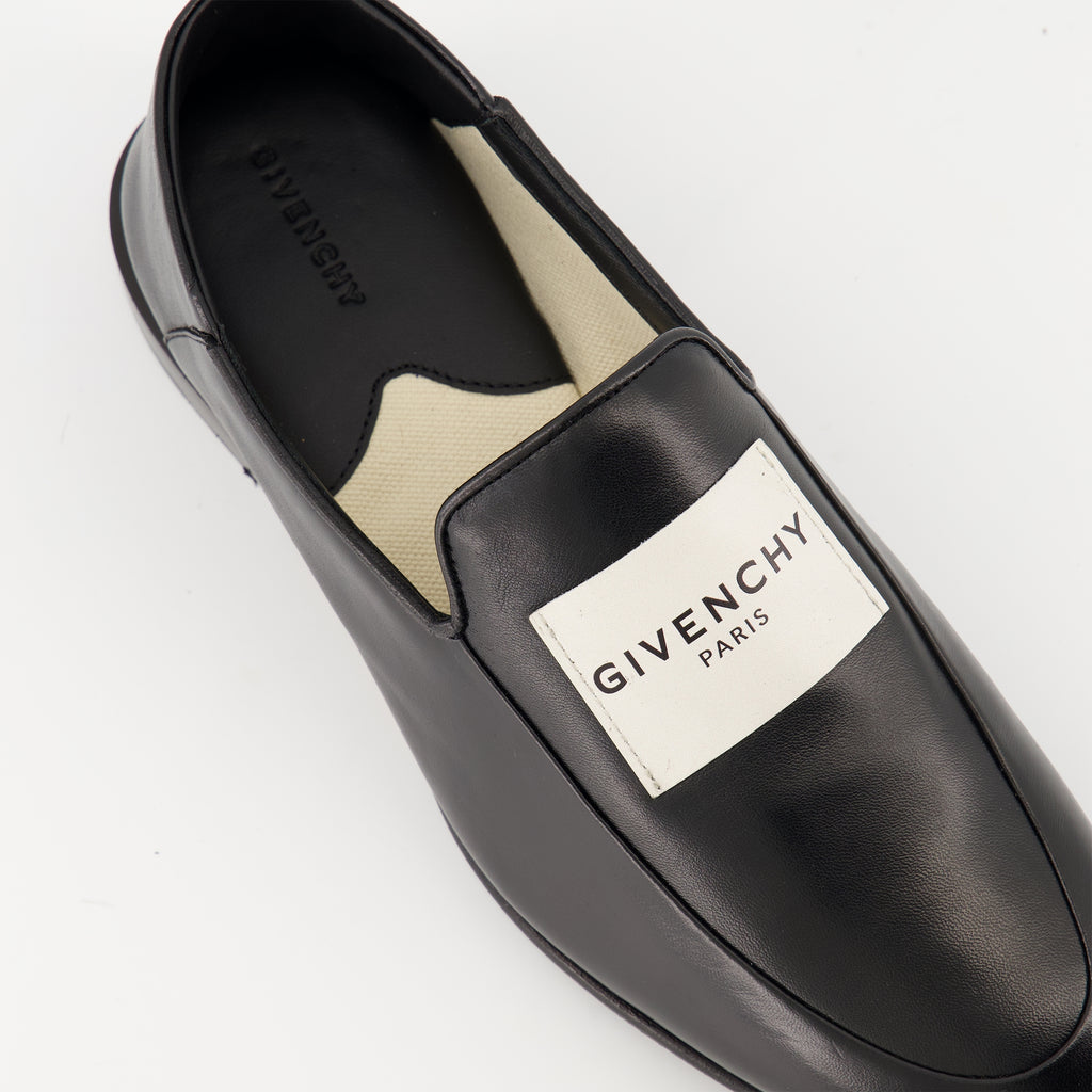 Image of the Givenchy label loafers for men - Autumn-Winter 2025 season - Back view