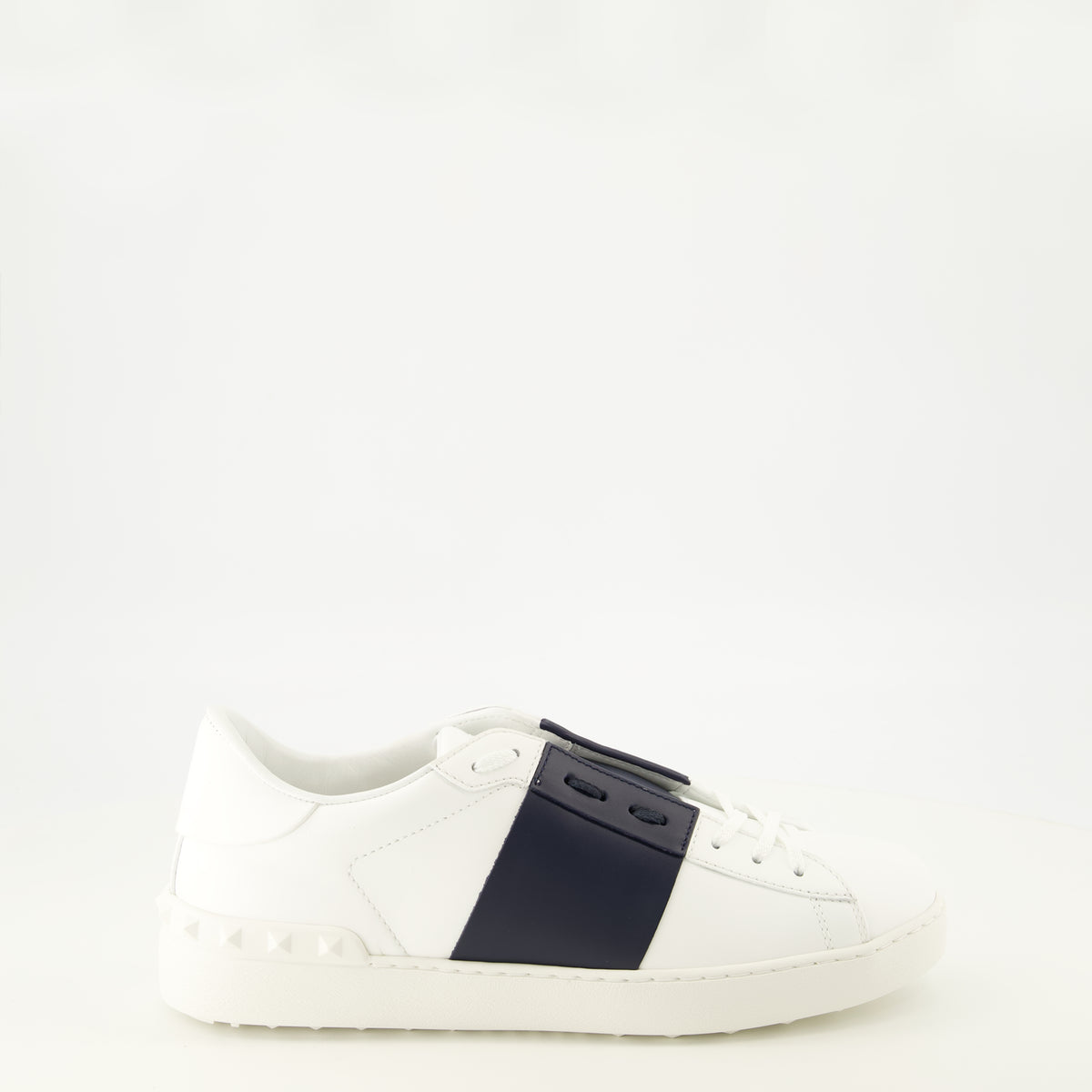 Baskets Weiße und marineblaue offene Sneaker Valentino Garavani Blanc Homme