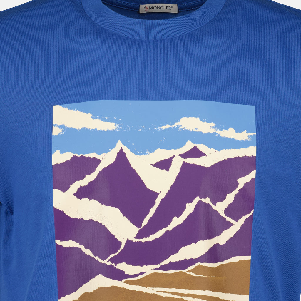 Bild des blauen Berg-T-Shirts mit Druck von Moncler für Herren - Herbst-Winter 2025 - Detailansicht_1