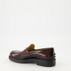 Imagen de los mocasines de cuero de la marca Tod's para mujer - Temporada Otoño-Invierno 2025 - Vista tres cuartos trasera derecha