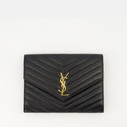 Imagen del bolso Cassandre de la marca Saint Laurent para mujer - Temporada Otoño-Invierno 2025 - Vista Frontal