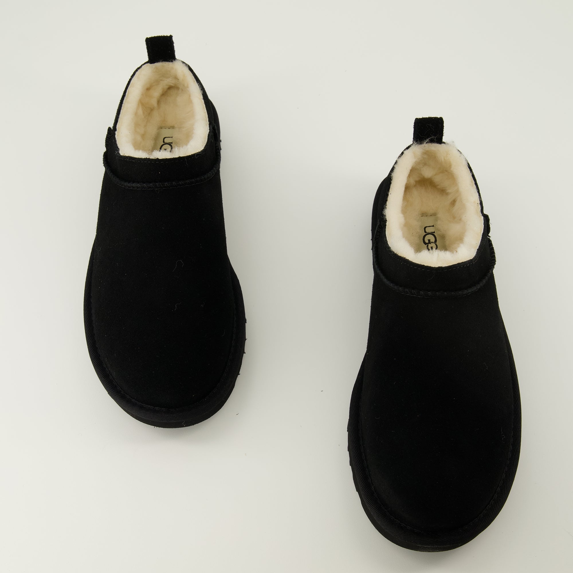 Image of the Ugg Women's Classic Micro Black Booties - Spring-Summer 2026 Season - Top View of Shoe Pair