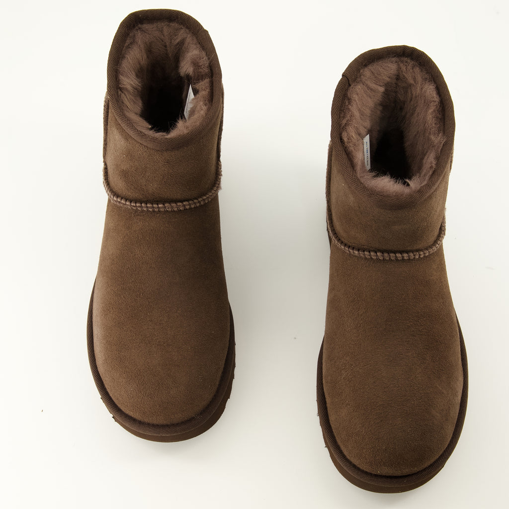 Bottines Classic Mini II Braune Stiefeletten Ugg Marron Femme